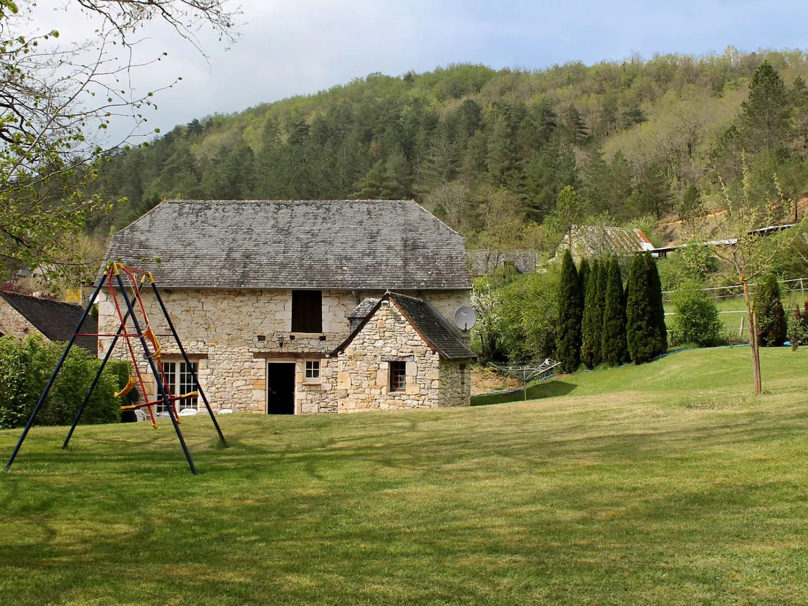 La Colinoise-Outside