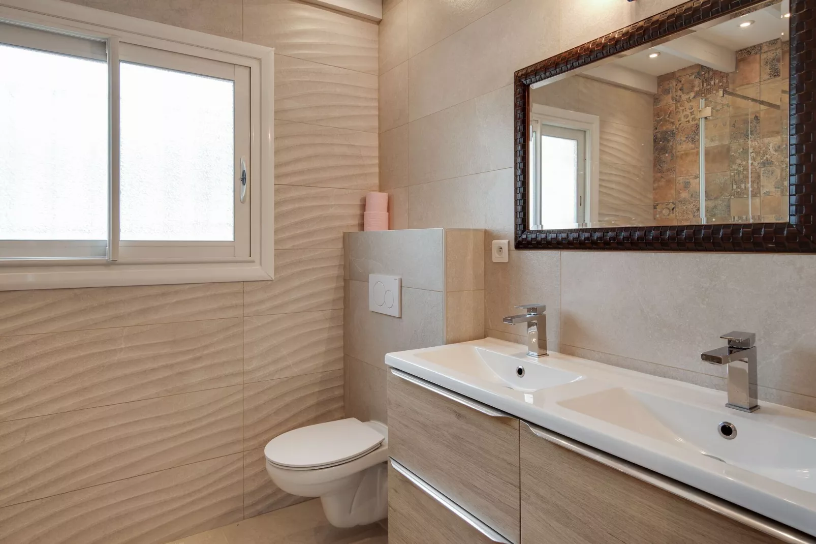 Cannelle-Bathroom