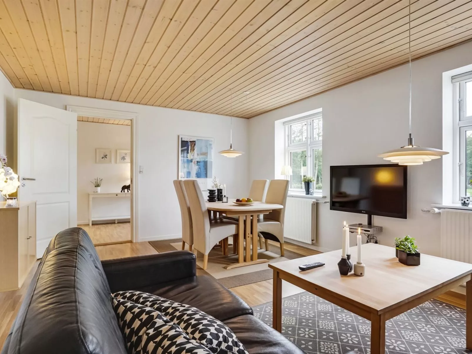 "Eini" - 4.5km from the sea-Dedans