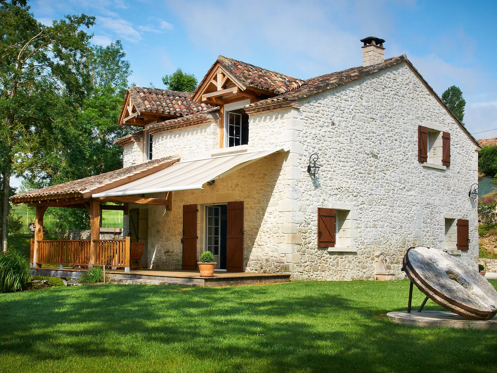 Moulin de Rabine-Outside