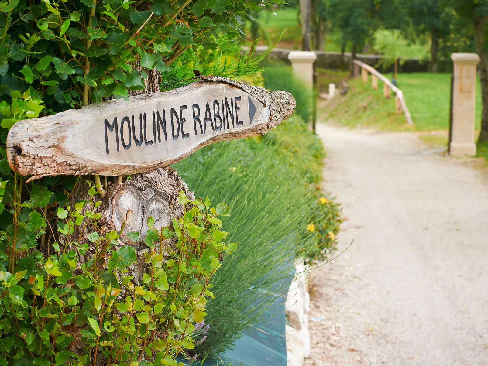 Moulin de Rabine-Outside