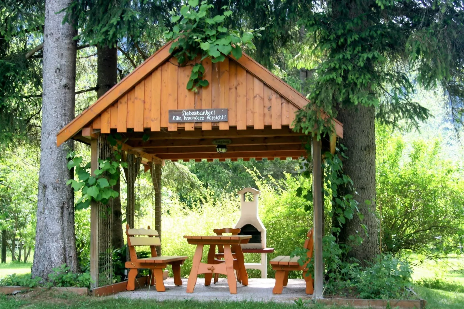 Haus Das kleine Paradies-Gardens summer