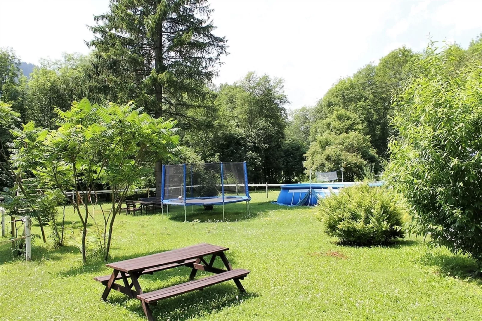 Haus Das kleine Paradies-Gardens summer
