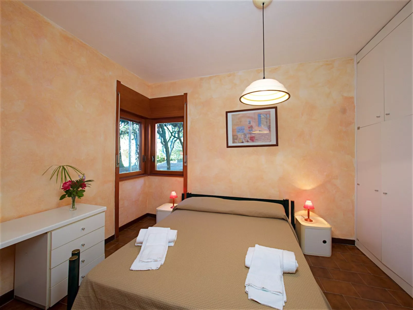 Three-room Classic-Inside