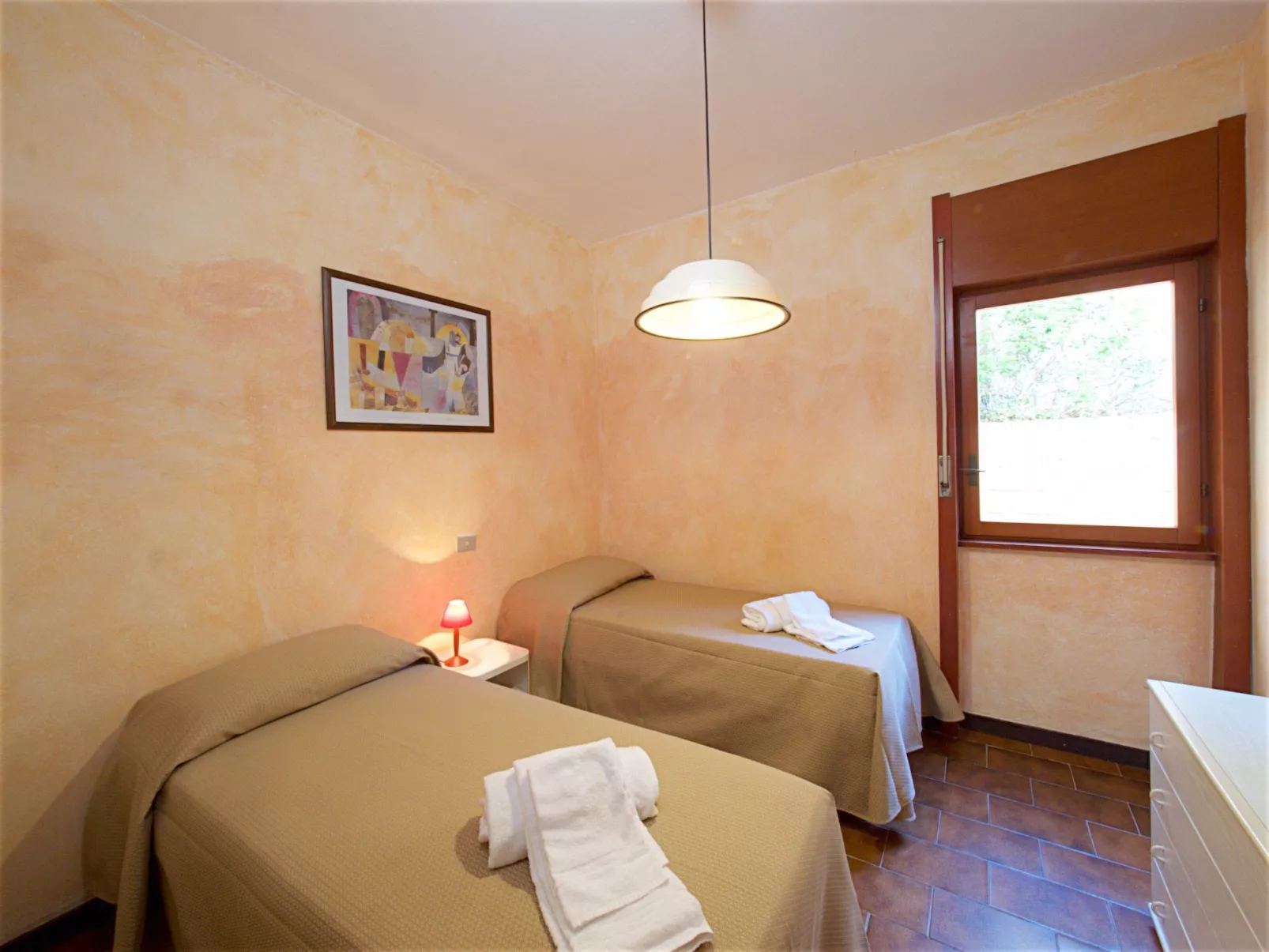 Three-room Classic-Inside