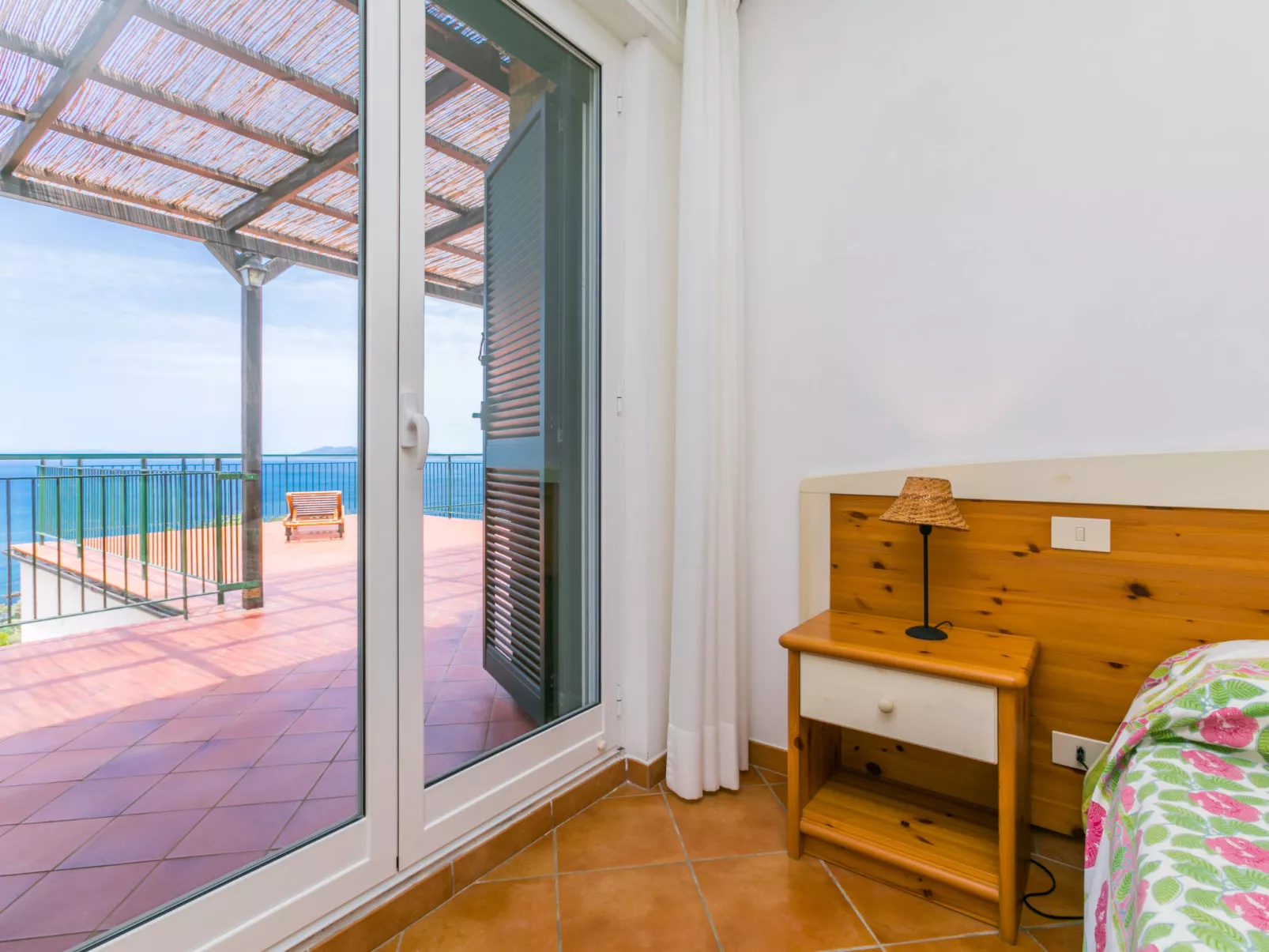 Three-room apartment-Inside