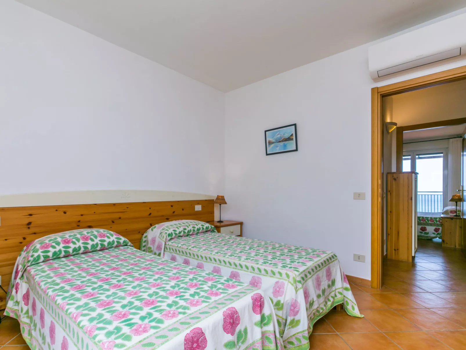 Three-room apartment-Inside