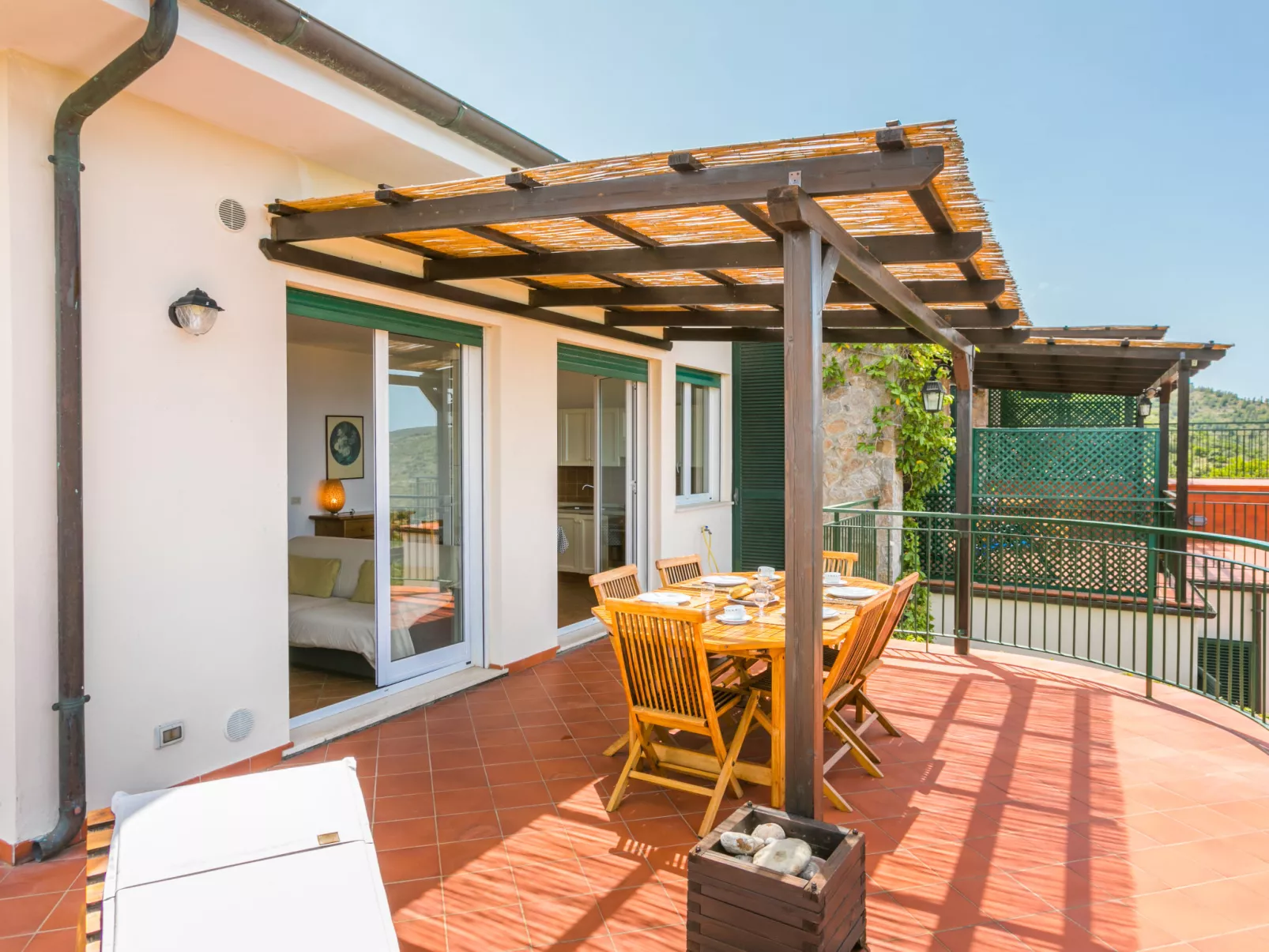 Three-room apartment-Outside