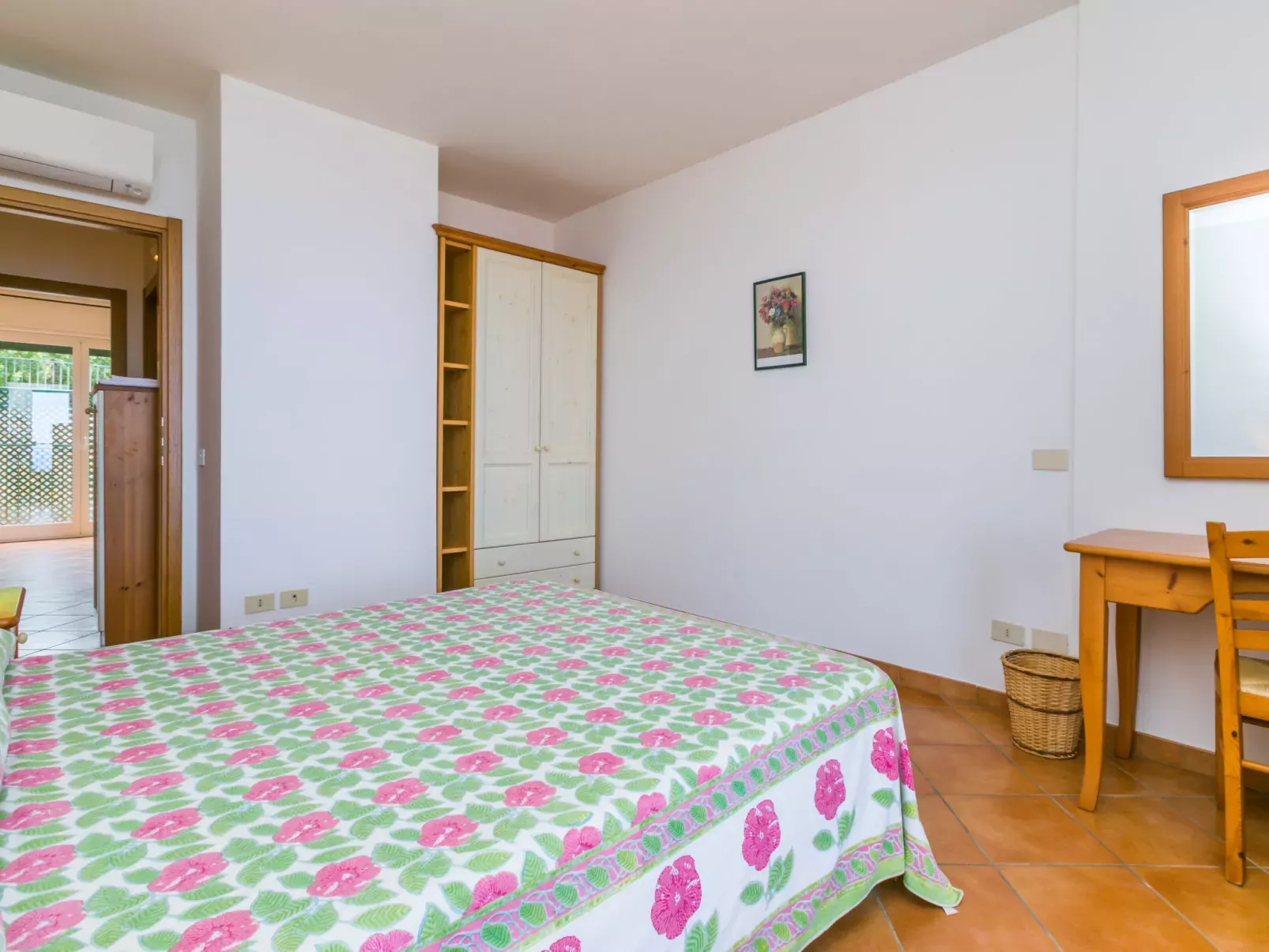 Four-room apartment-Inside