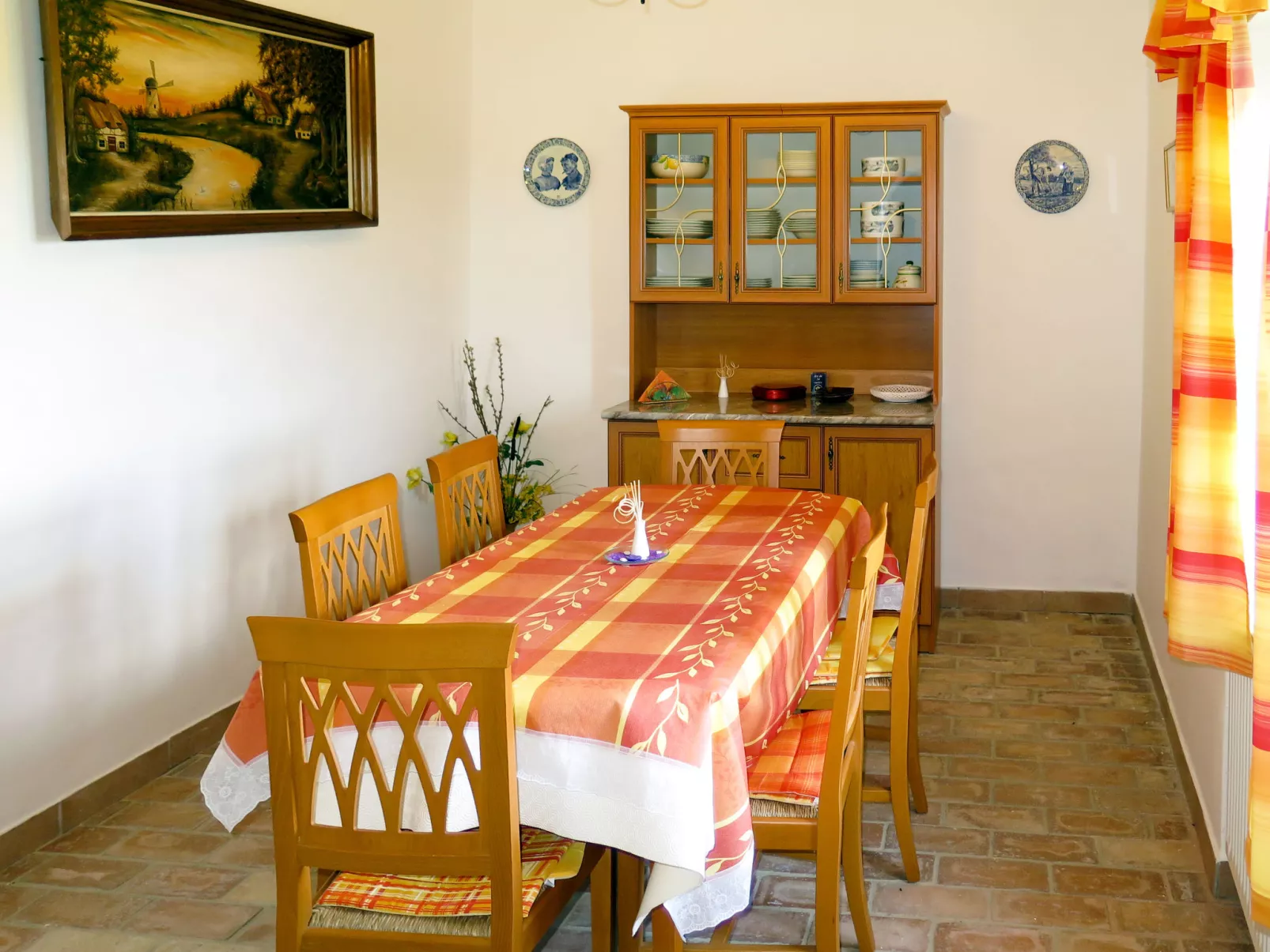 Fokas (ABR123)-Inside