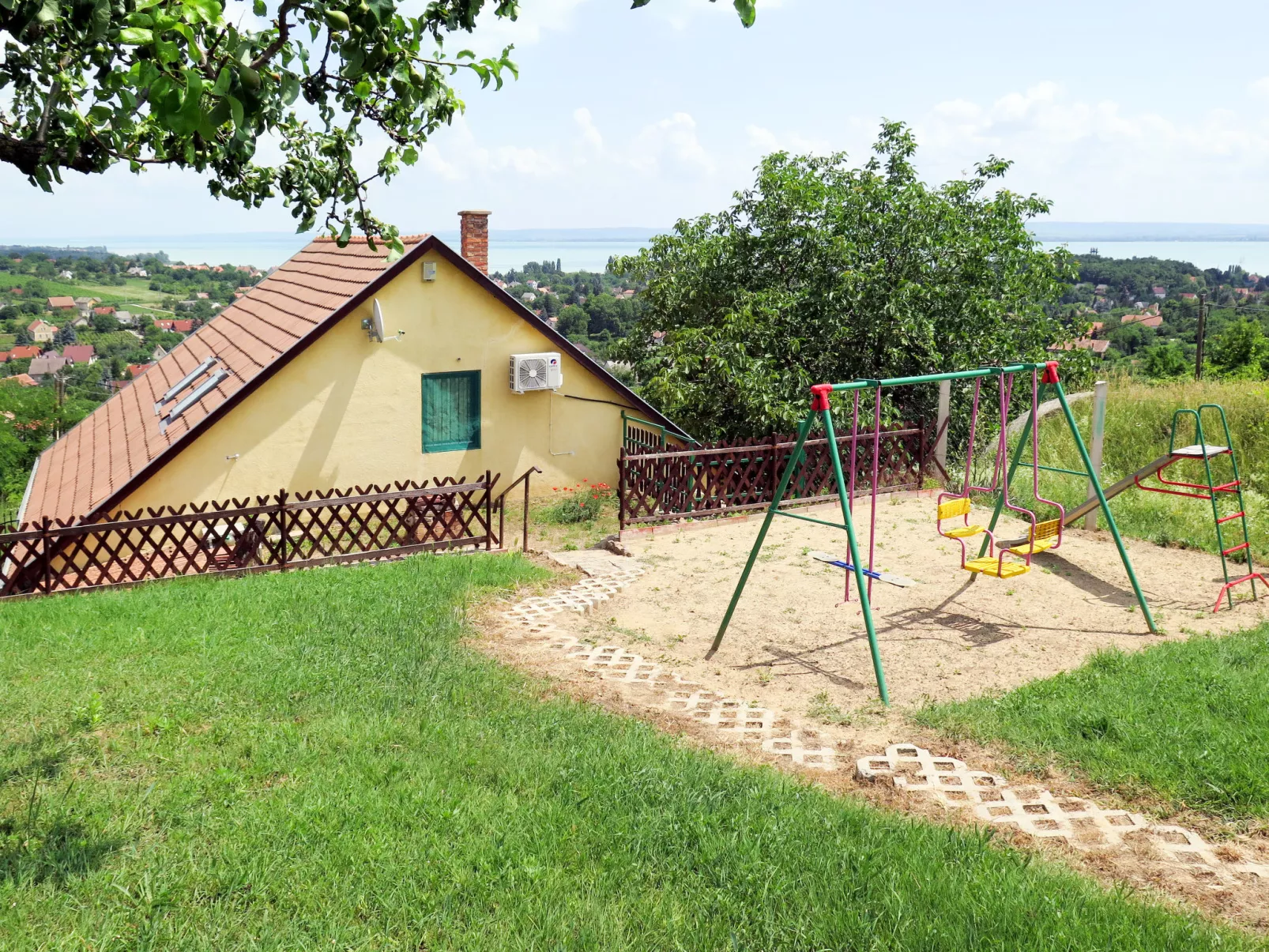 Fokas (ABR123)-Outside