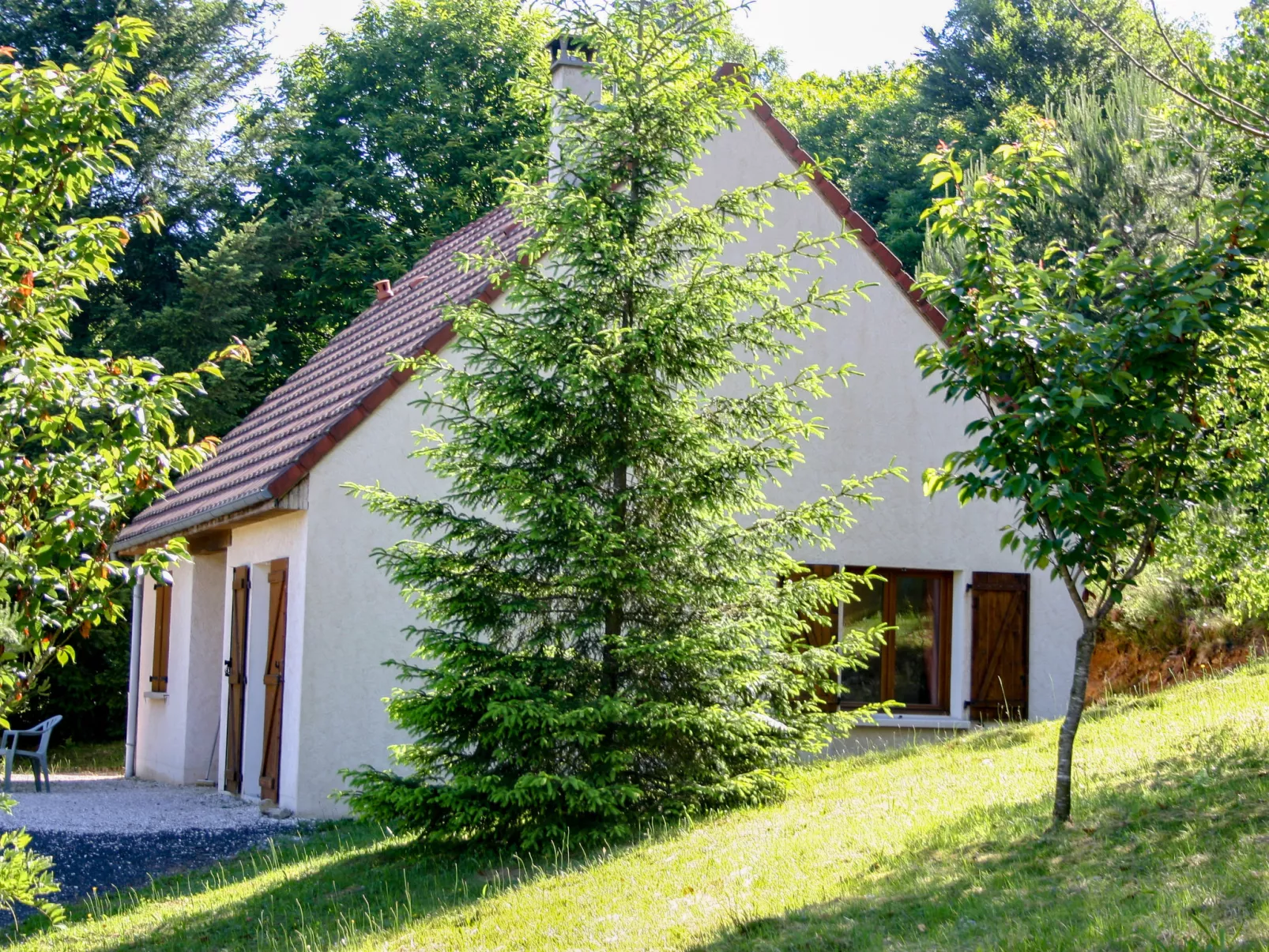 La Châtaigneraie-Draußen