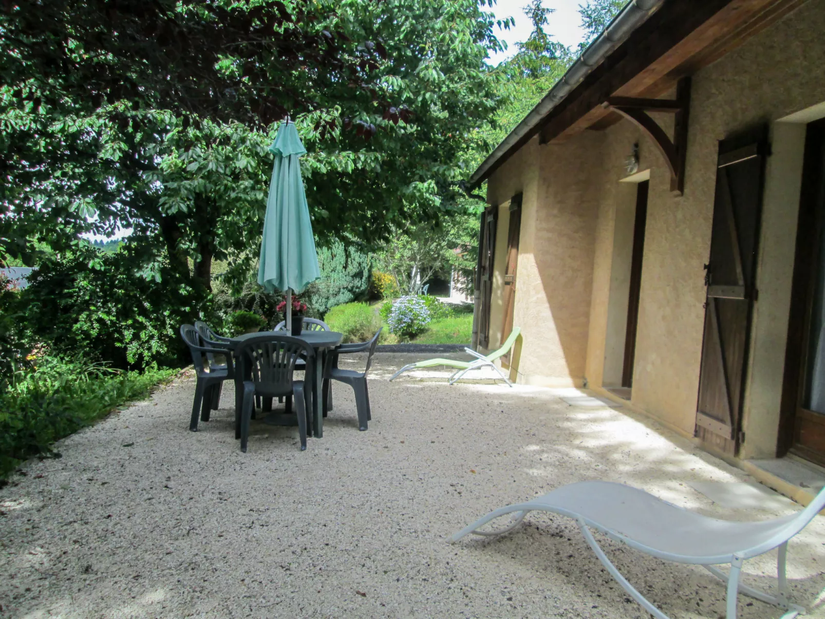 La Châtaigneraie-Draußen