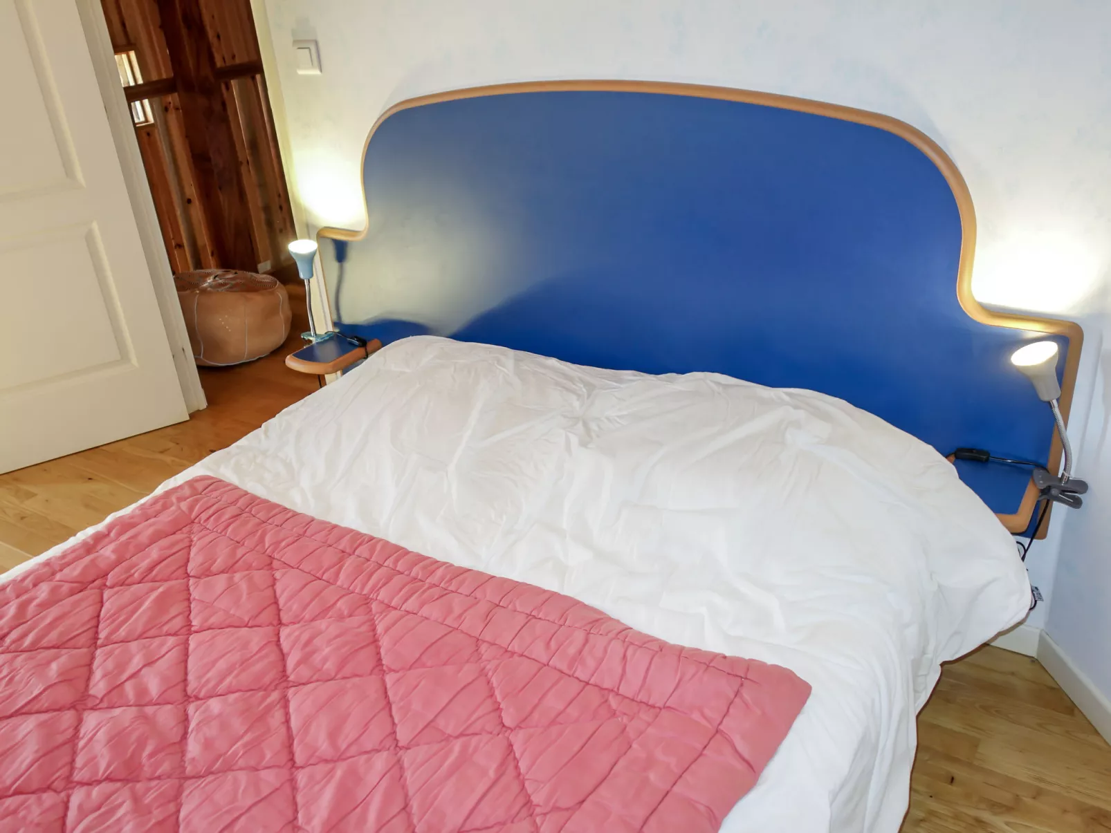 Maison Bonneval-Inside