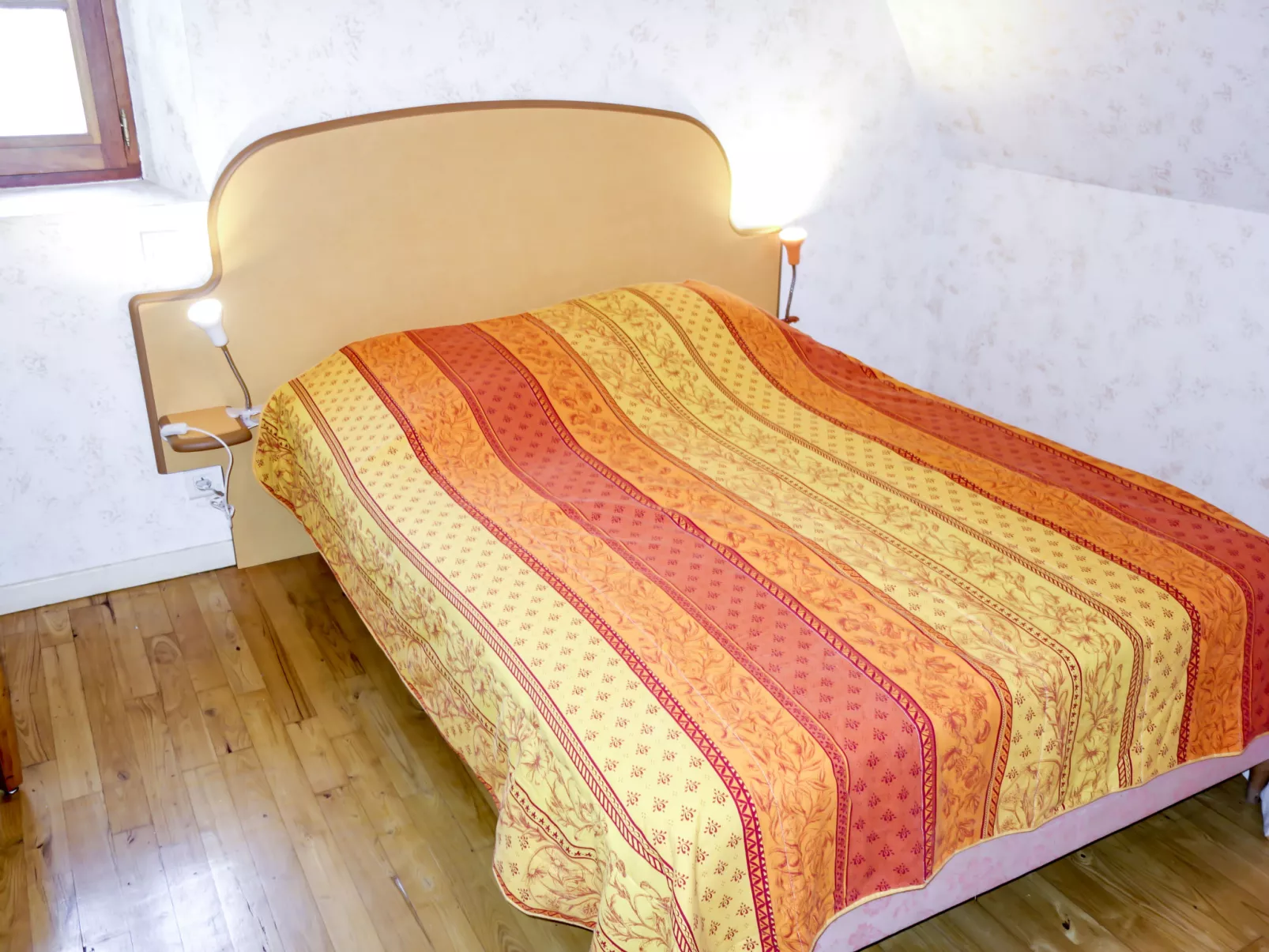 Maison Bonneval-Inside