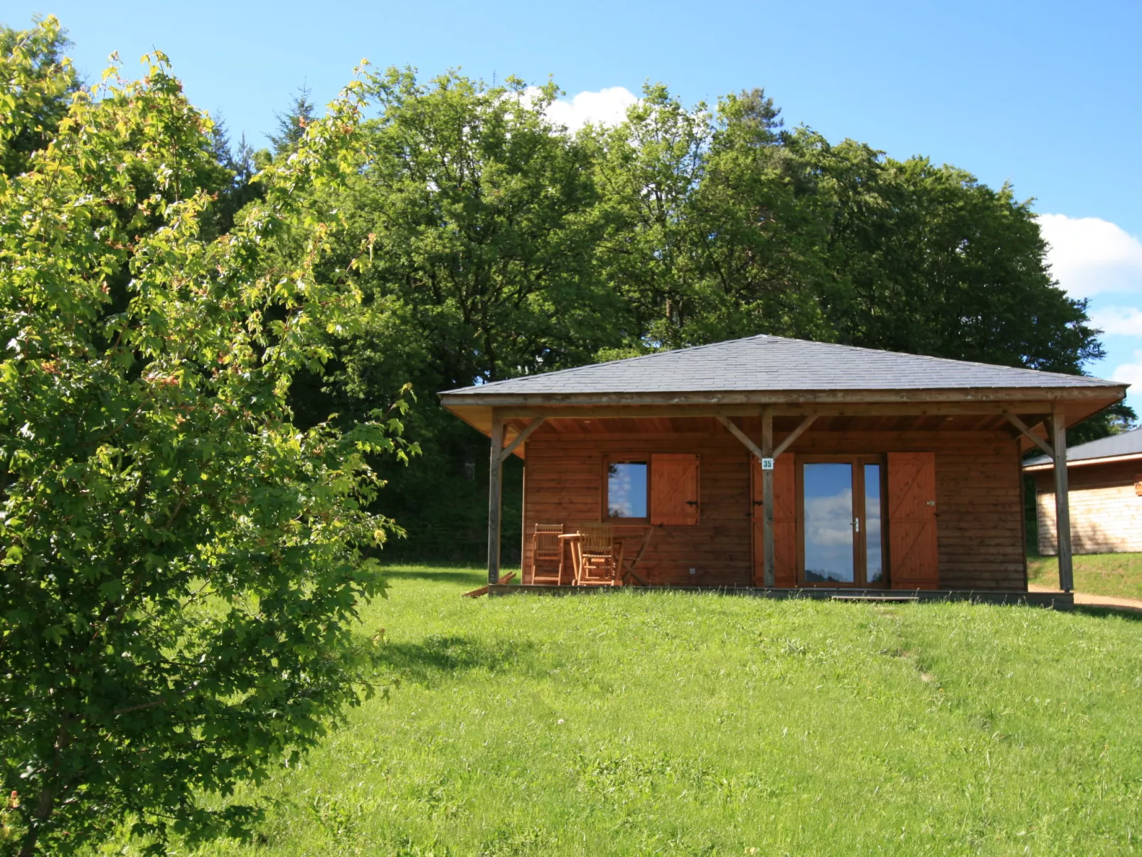 Domaine des Monédières - Chalet Lac 4-6-Draußen