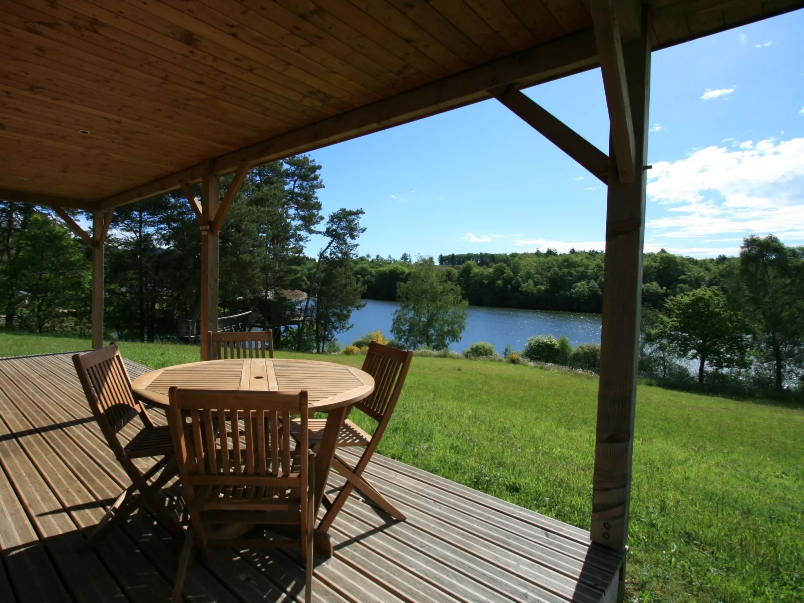 Domaine des Monédières - Chalet Lac 4-6-Draußen