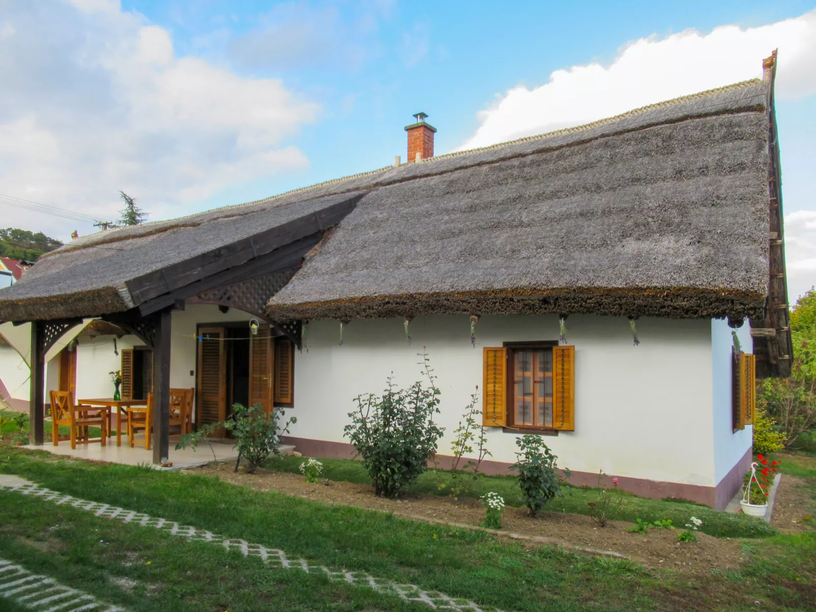 Szijartó-Outside