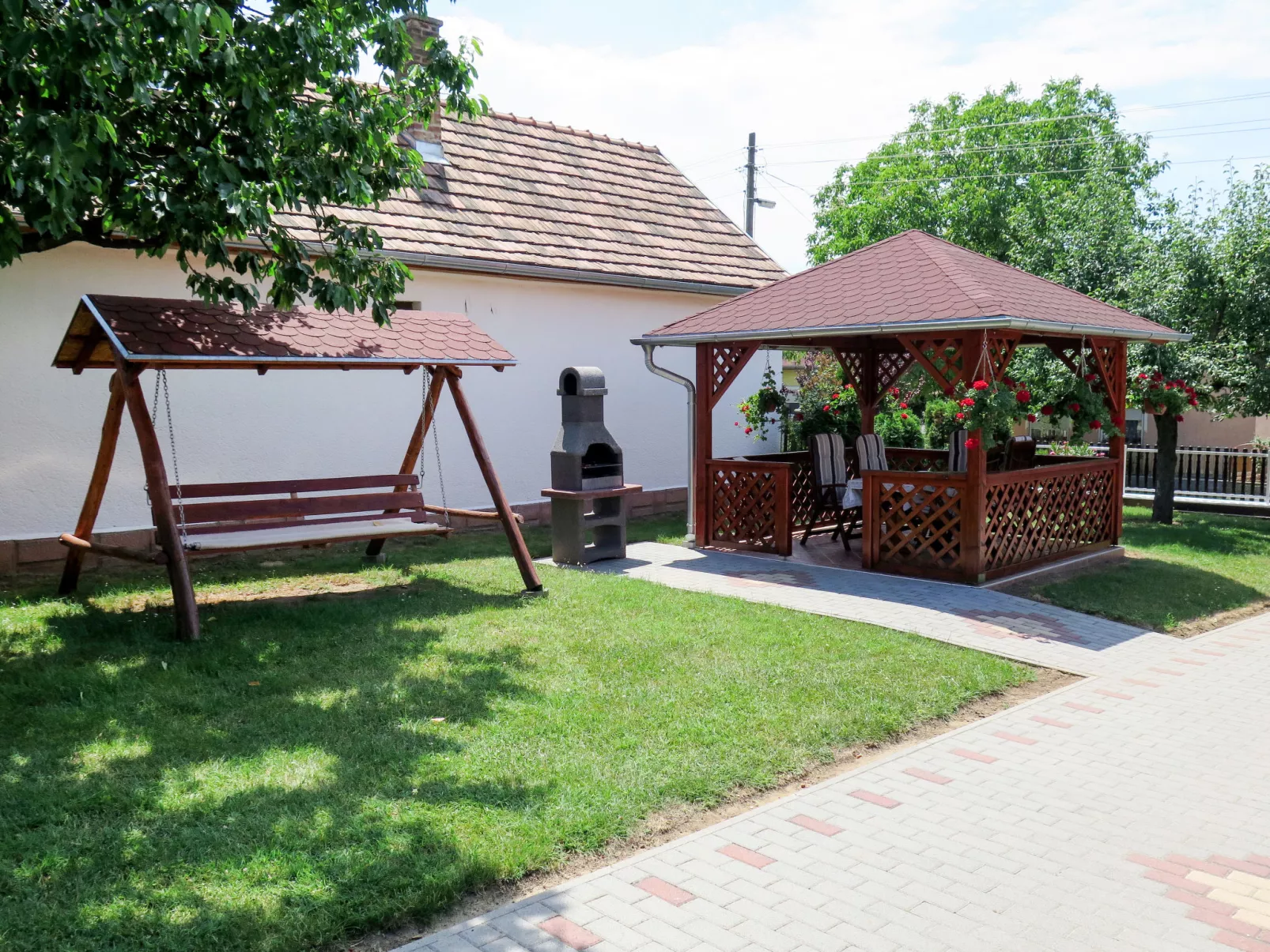 Brigi-Outside