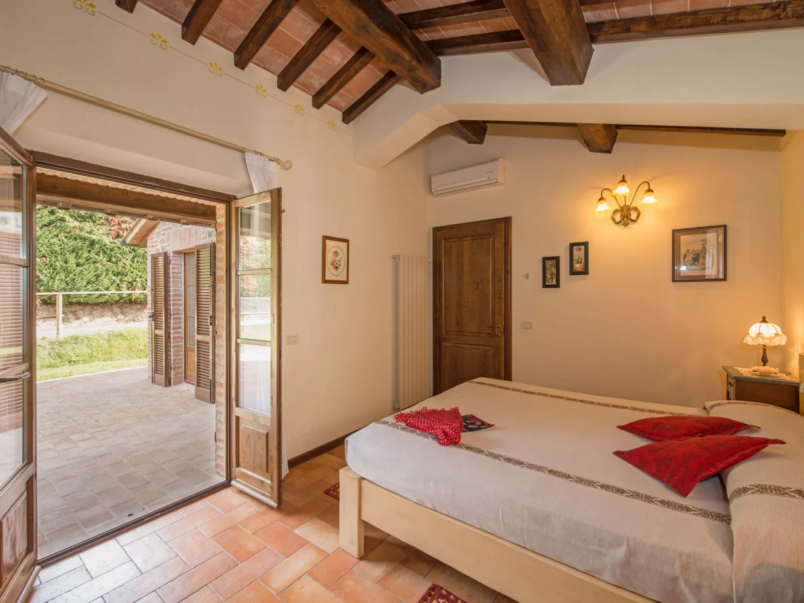 Casa Graziani-Inside
