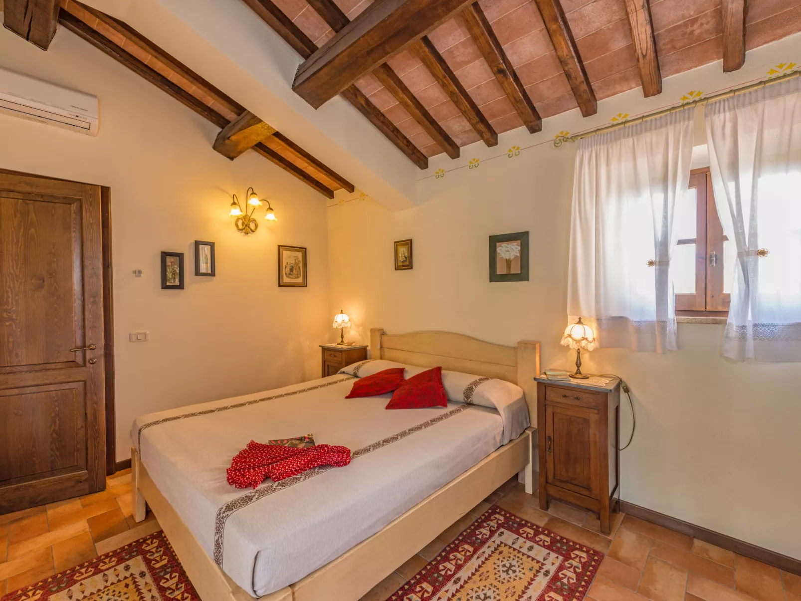 Casa Graziani-Inside