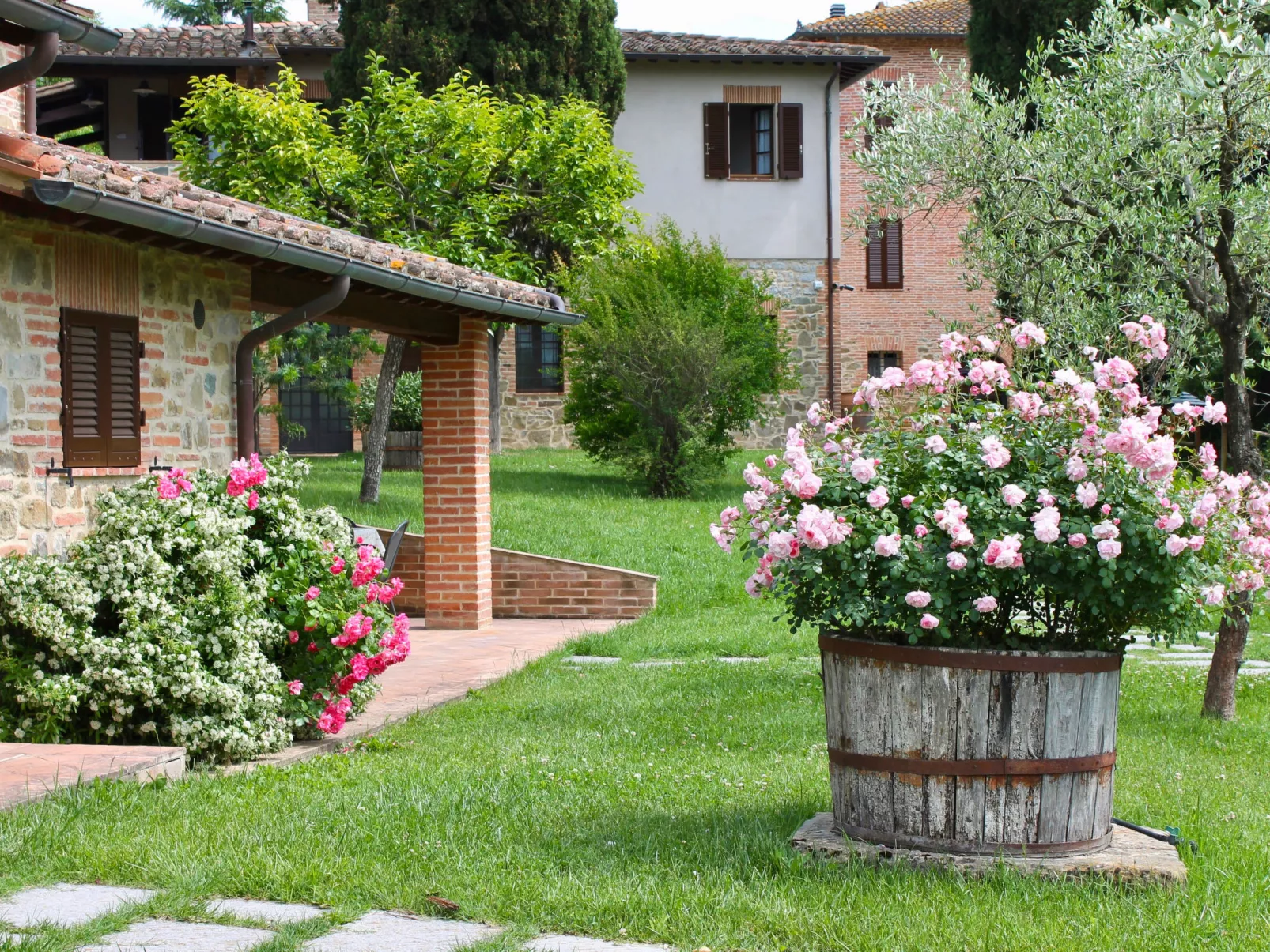 Casa Graziani-Outside