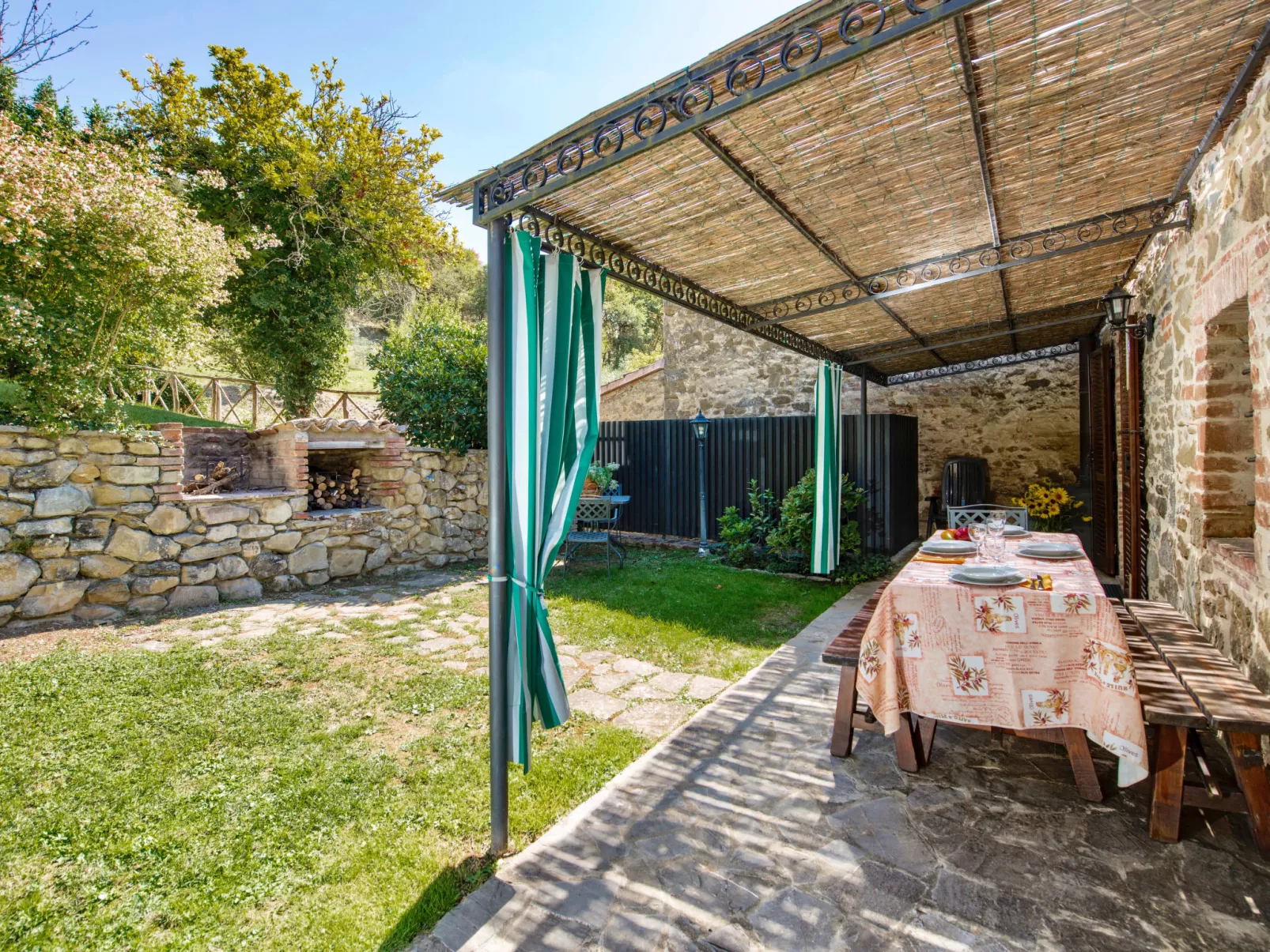 Casa Graziani-Outside