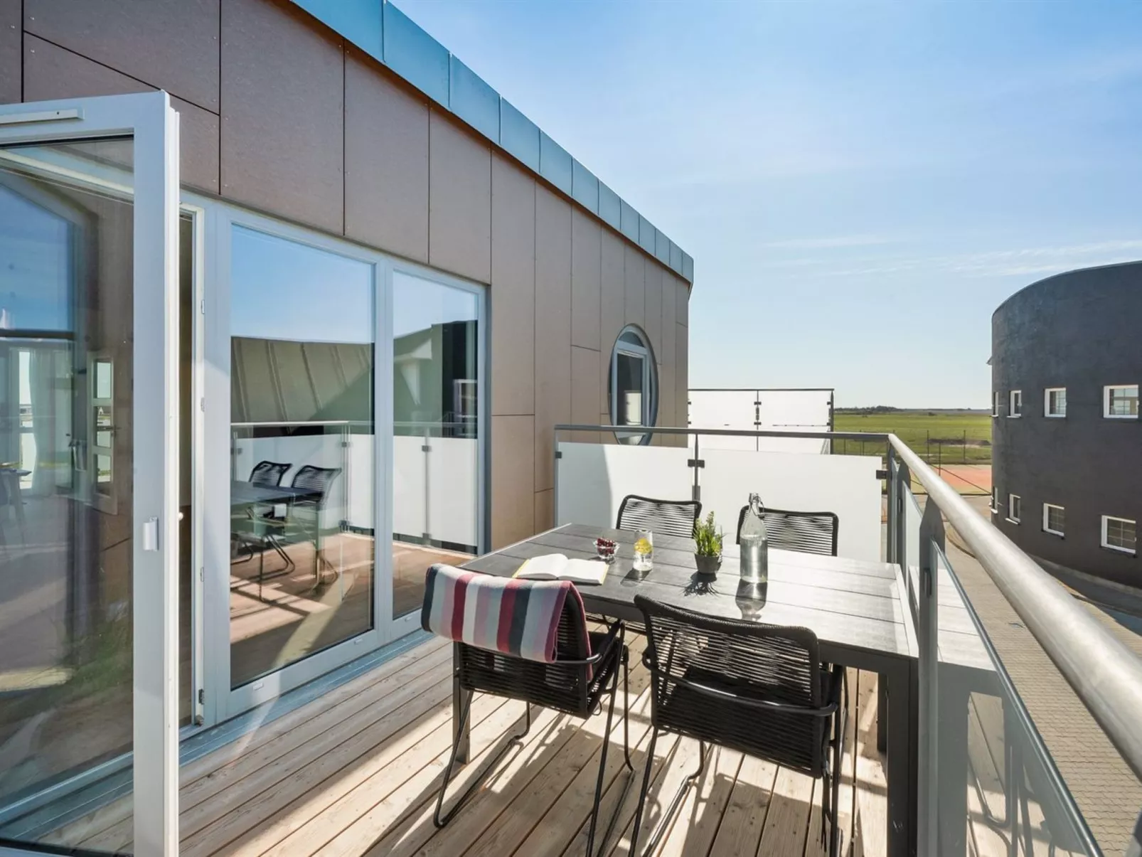 "Aiana" - 250m from the sea-Draußen