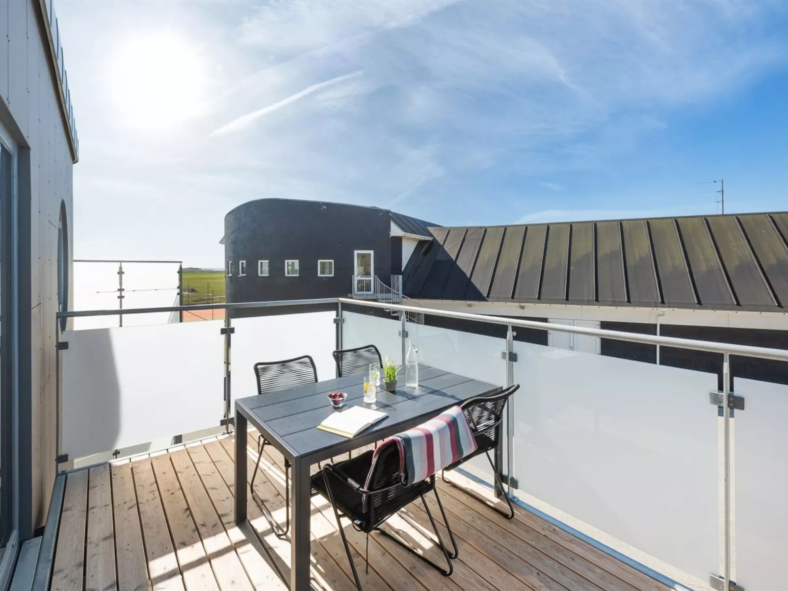 "Aiana" - 250m from the sea-Draußen