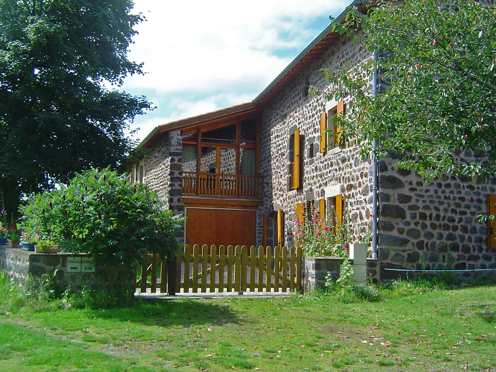 Ferme-Outside