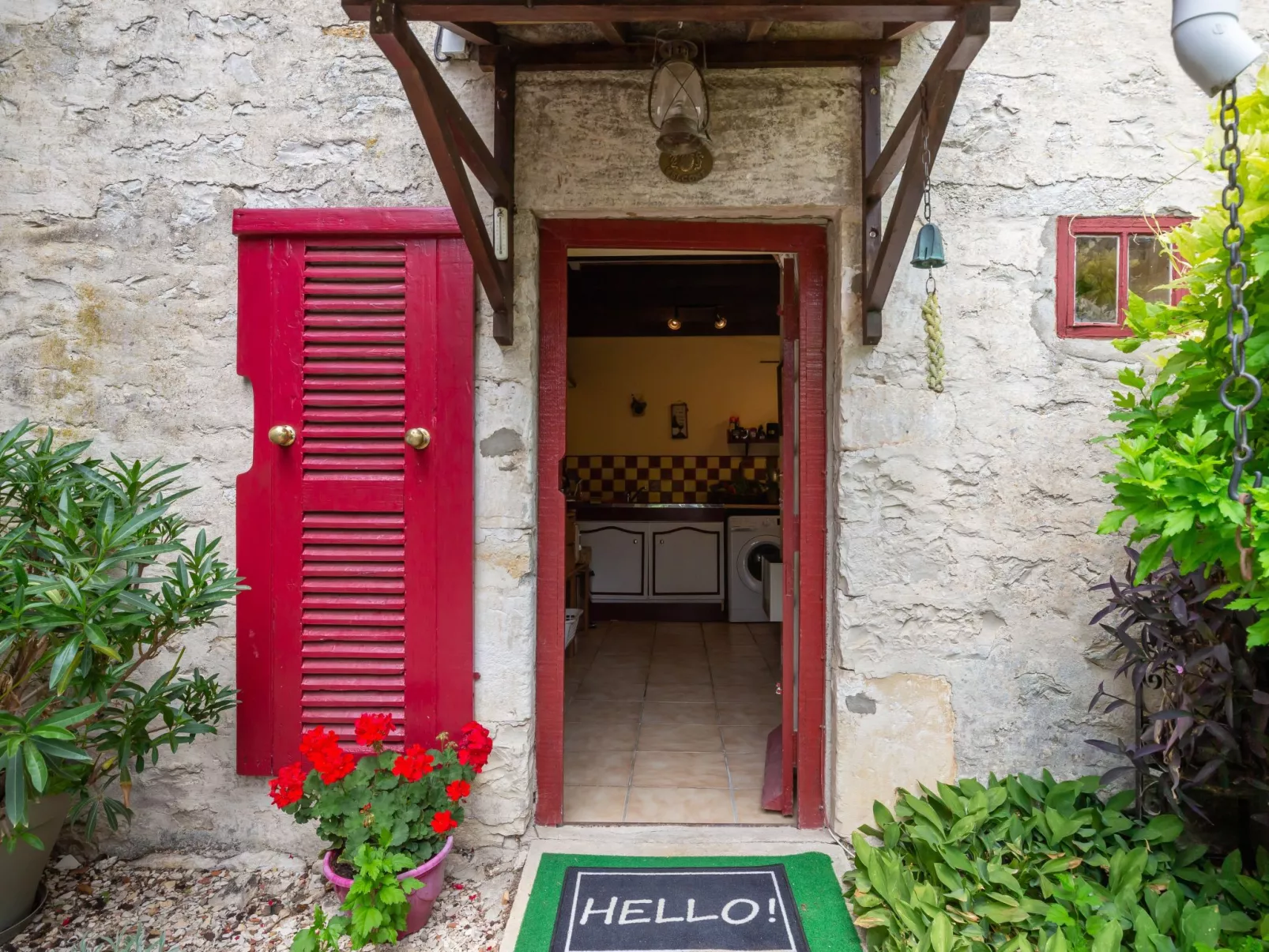Chez Milou-Outside