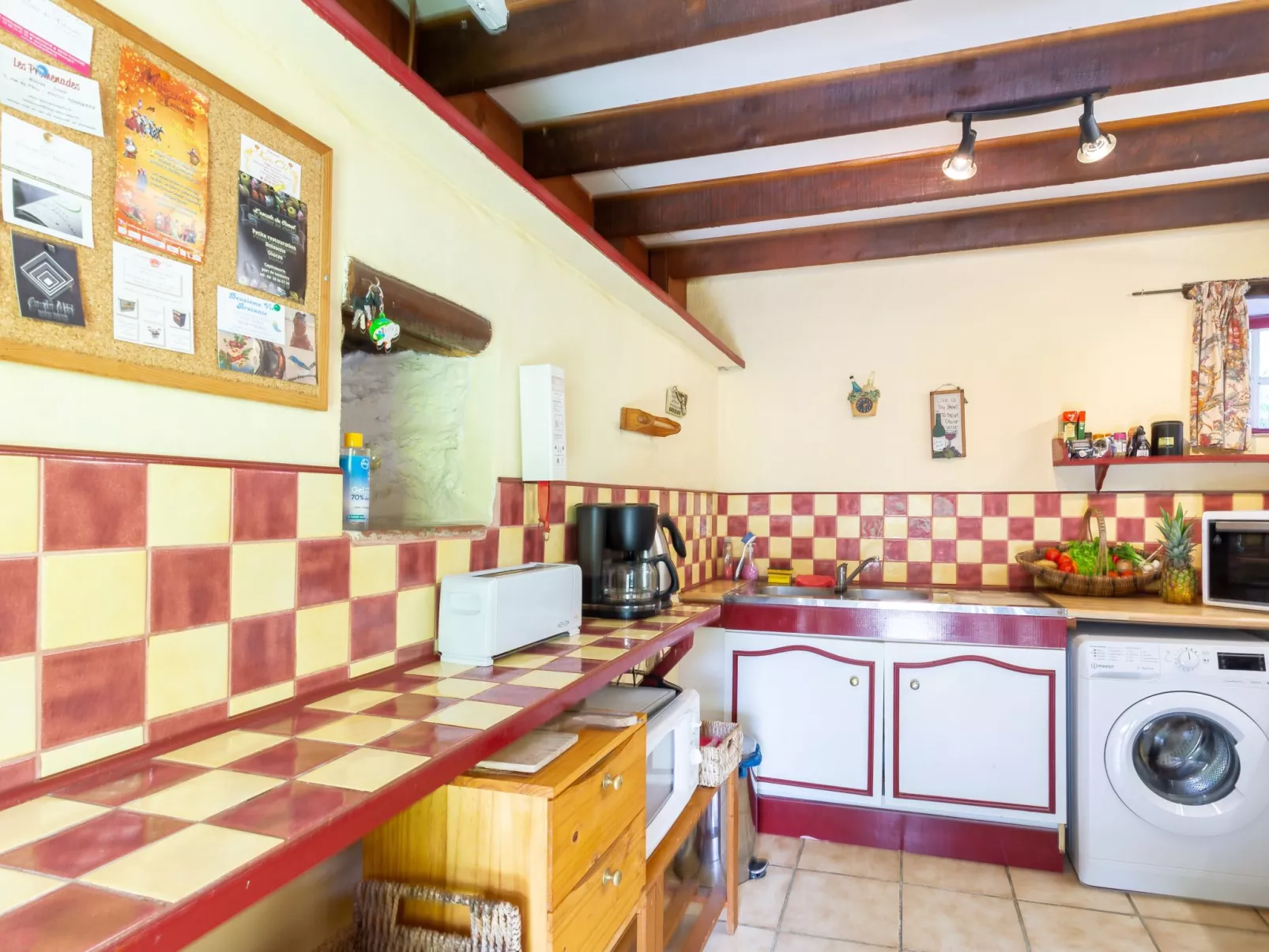 Chez Milou-Inside