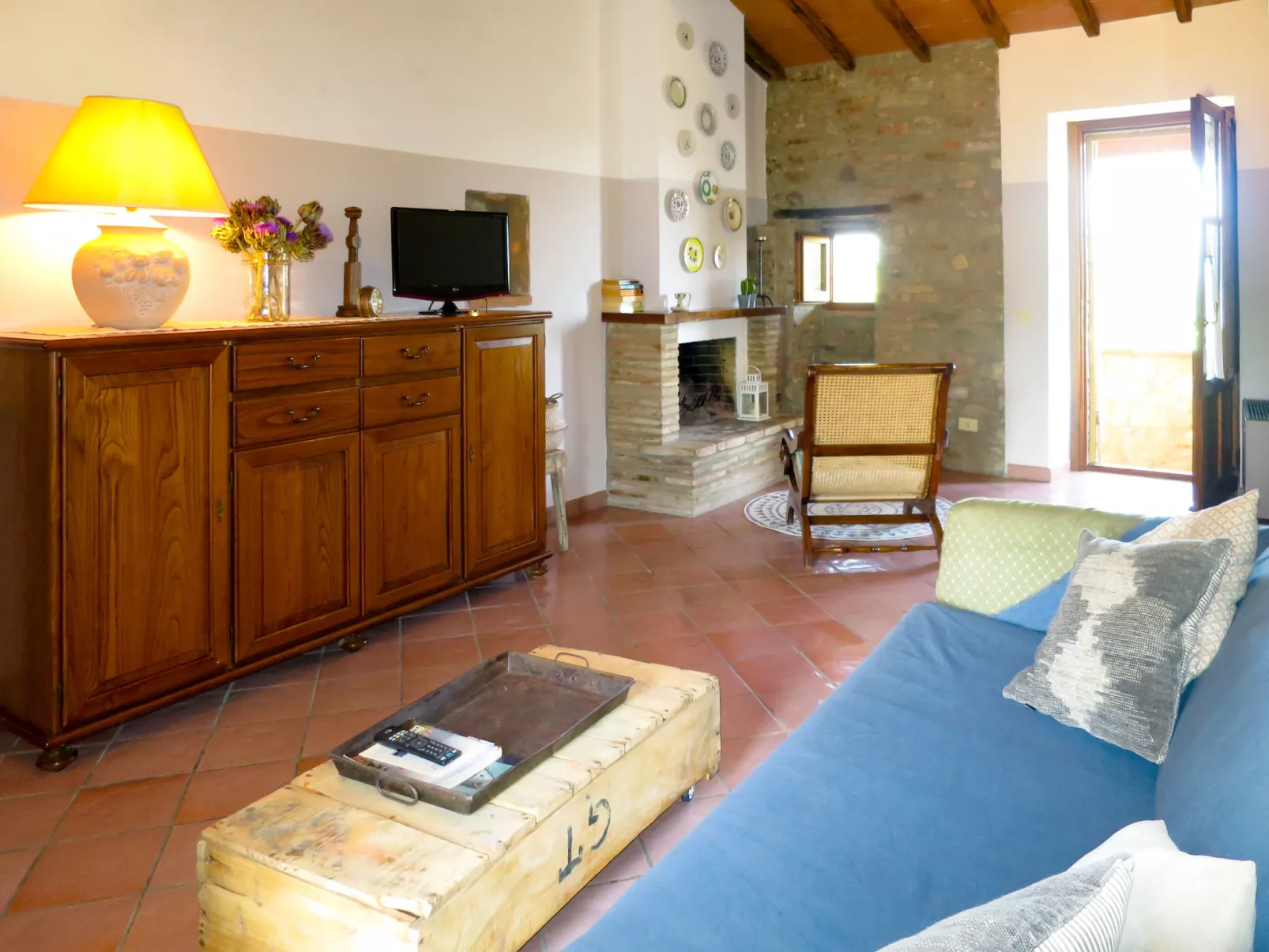 La Collina Fiorita-Inside