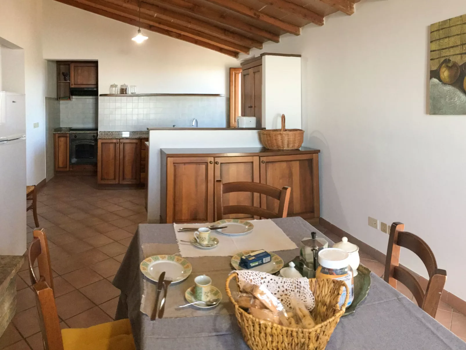 La Collina Fiorita-Inside