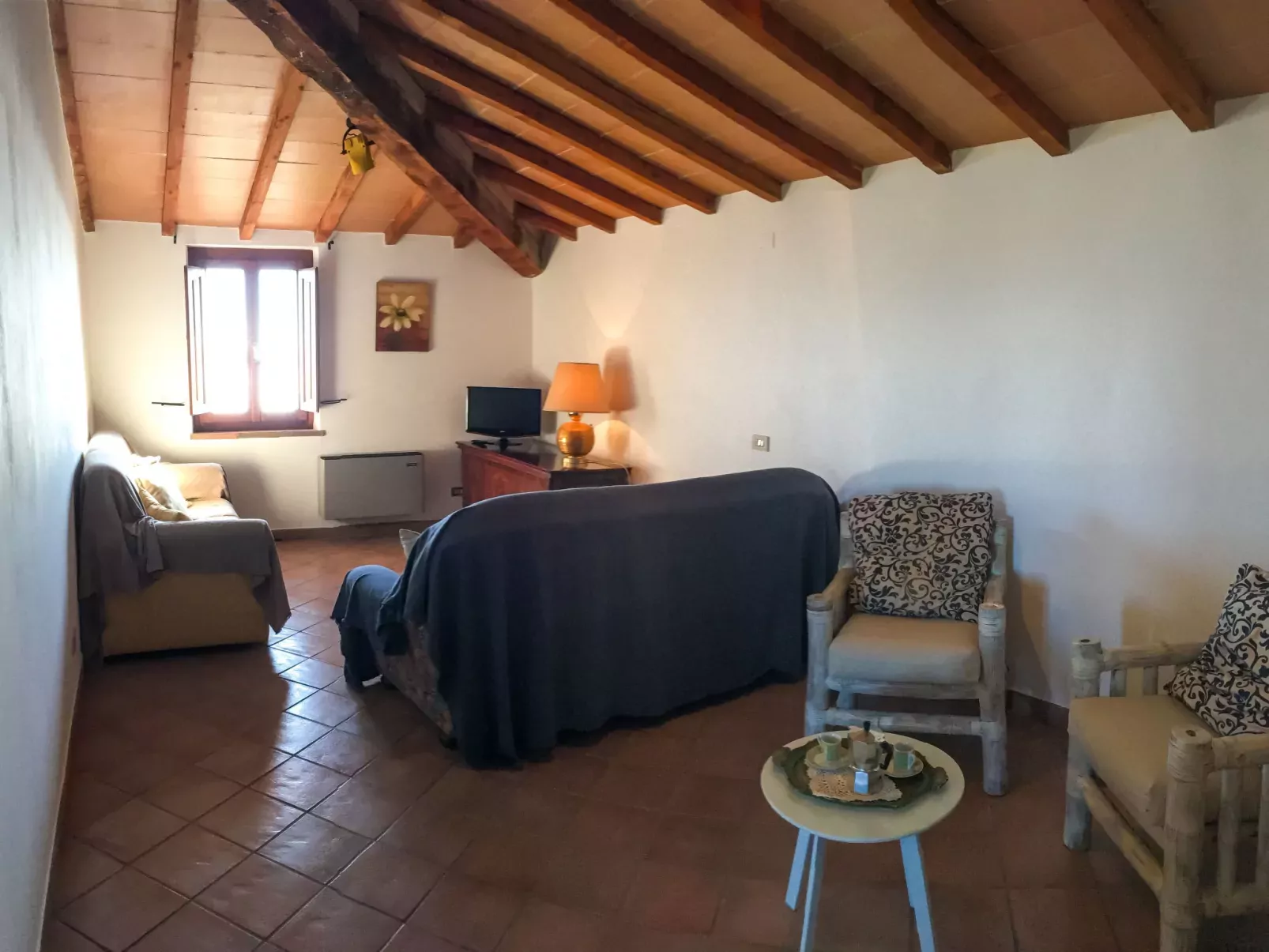 La Collina Fiorita-Inside