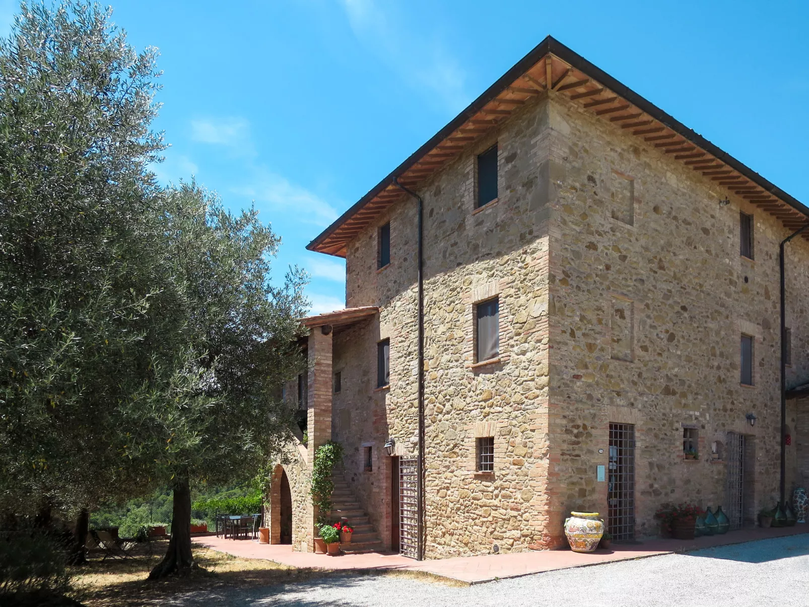 La Collina Fiorita-Outside