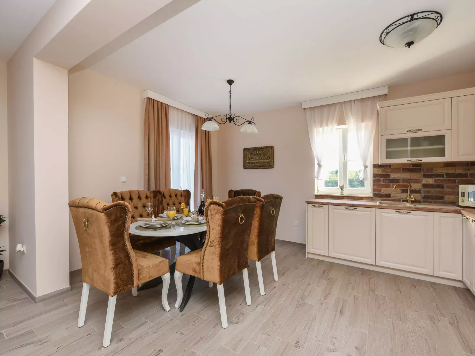Imperia-Inside