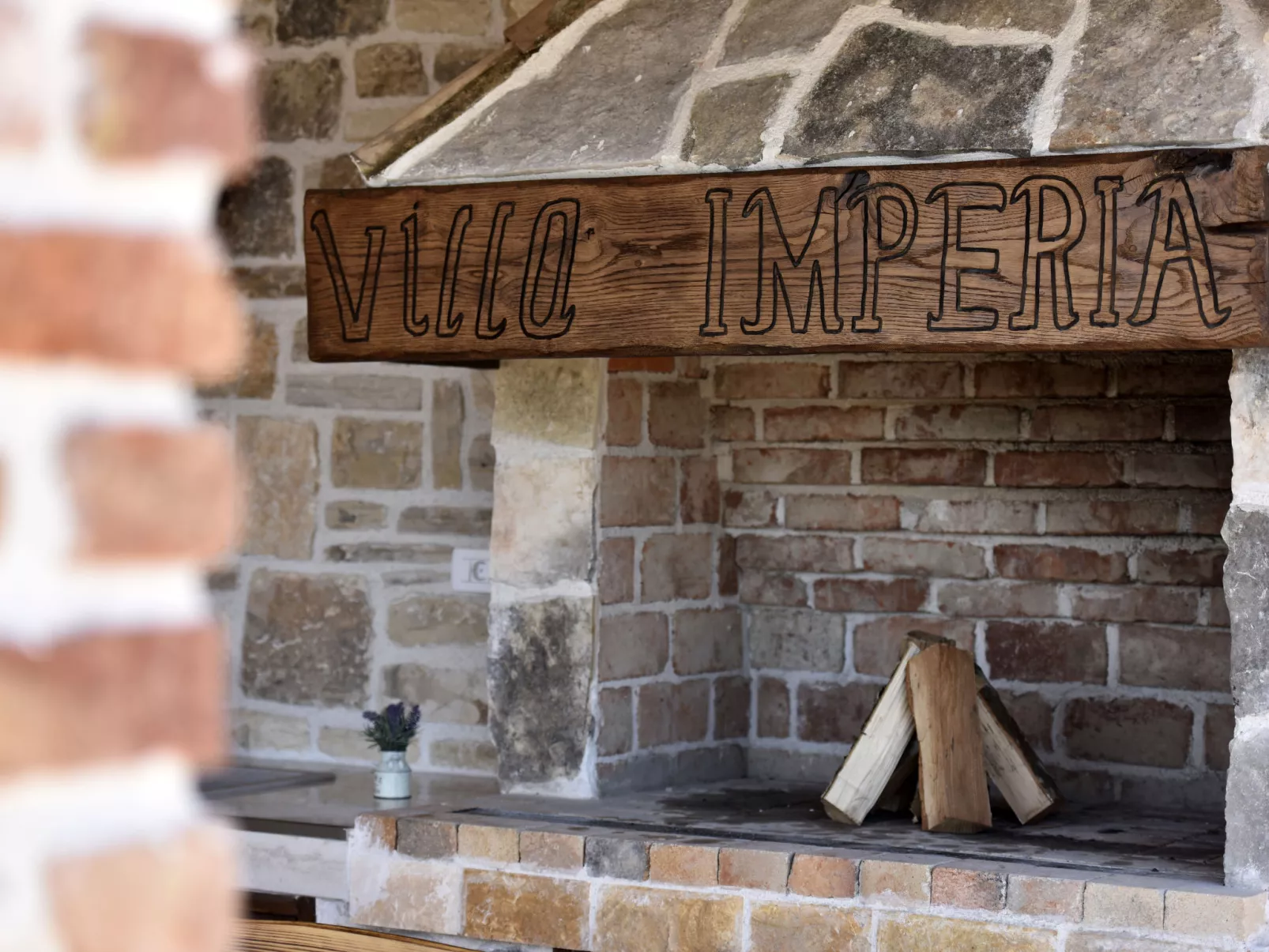 Imperia-Outside