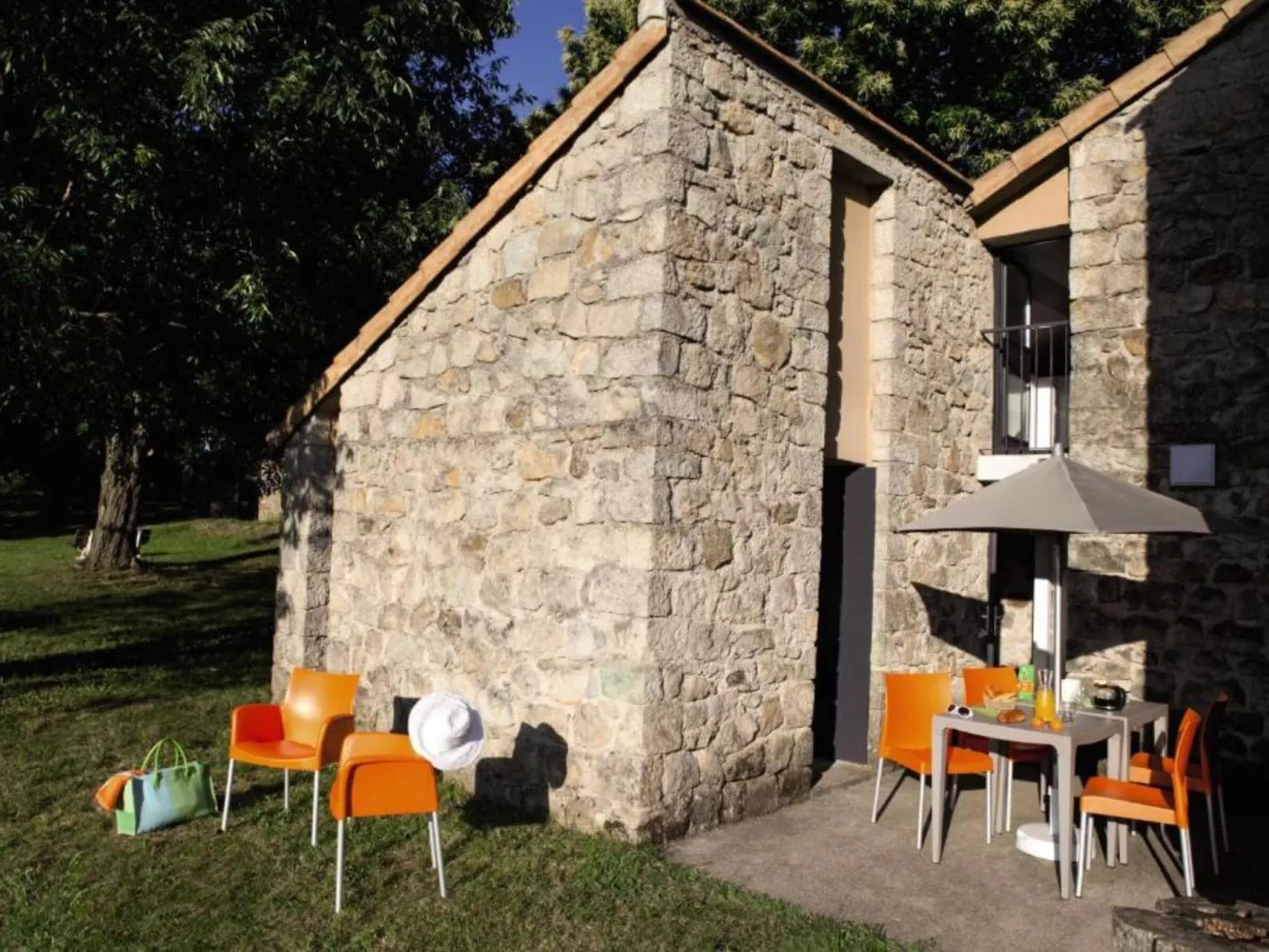 Les Vans-Cottage 3 pièces 5 personnes-Outside
