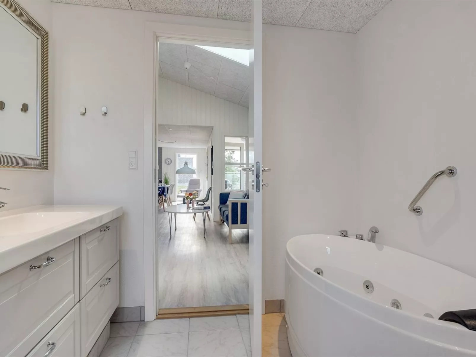"Ibo" - 900m from the sea-Inside