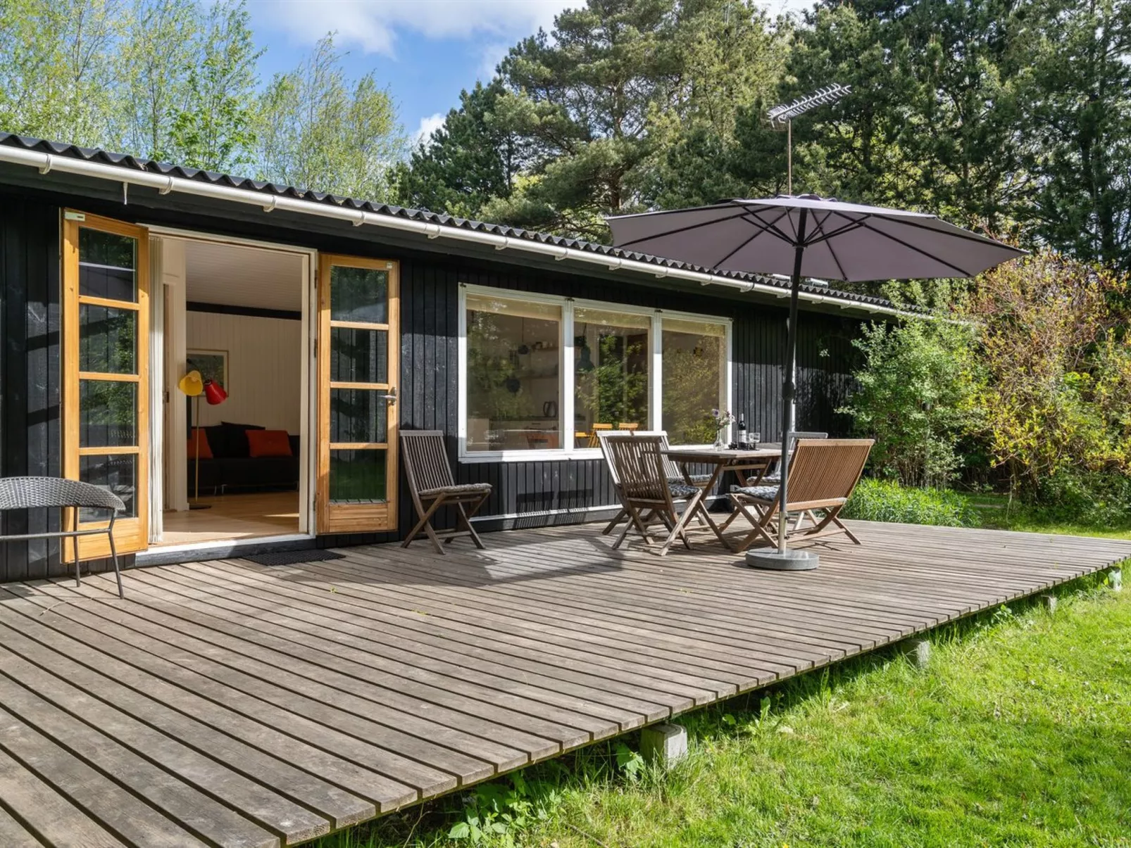 "Sarah" - 500m from the sea-Outside
