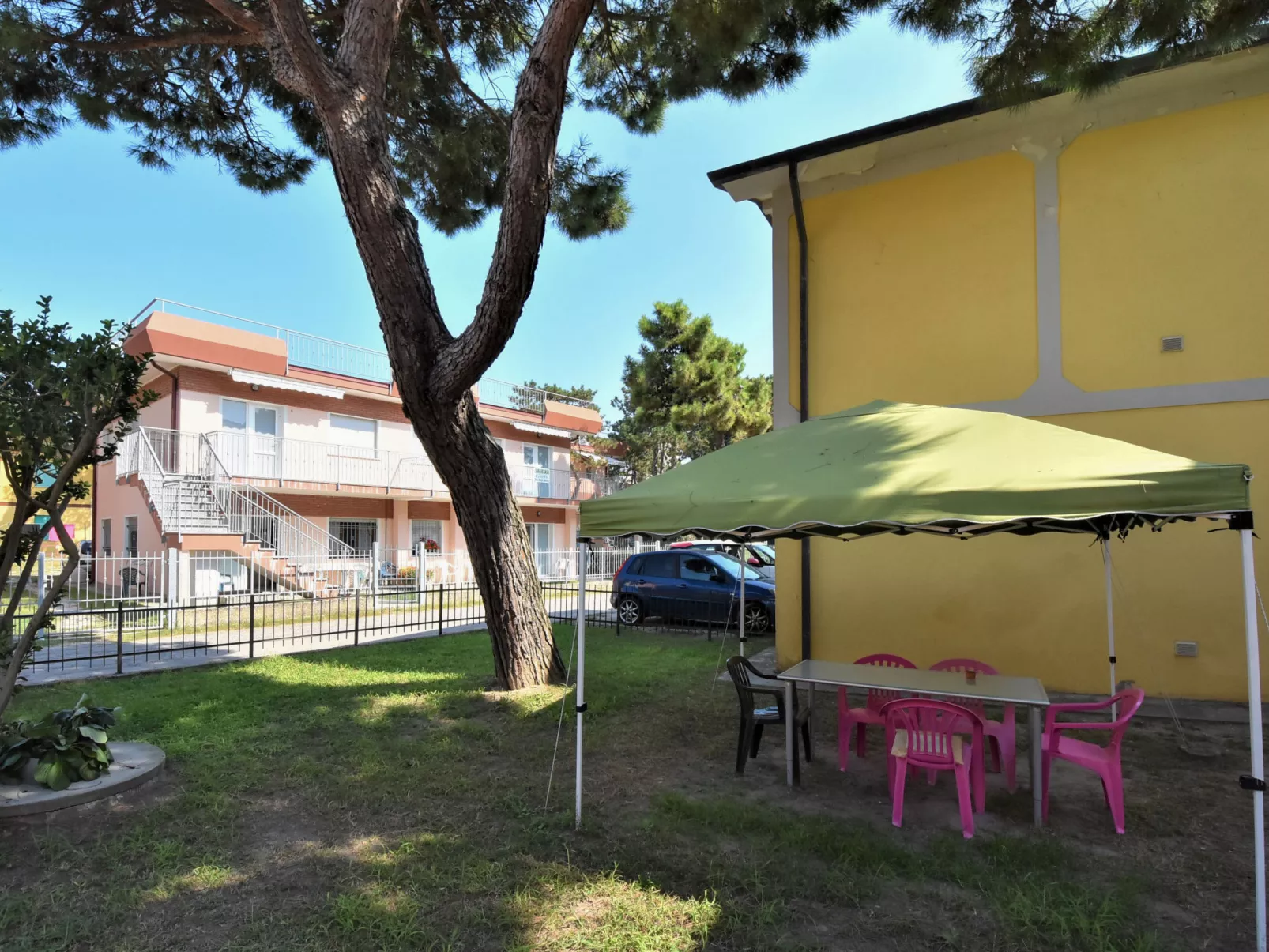 Casa Daniela-Outside