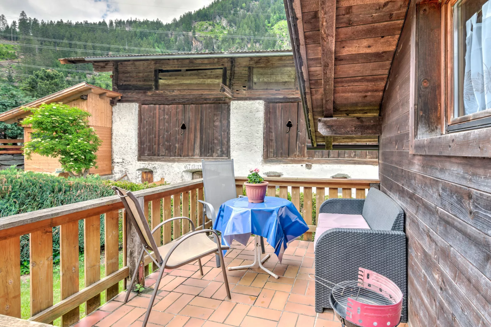 Schmiddle-Terrace balcony