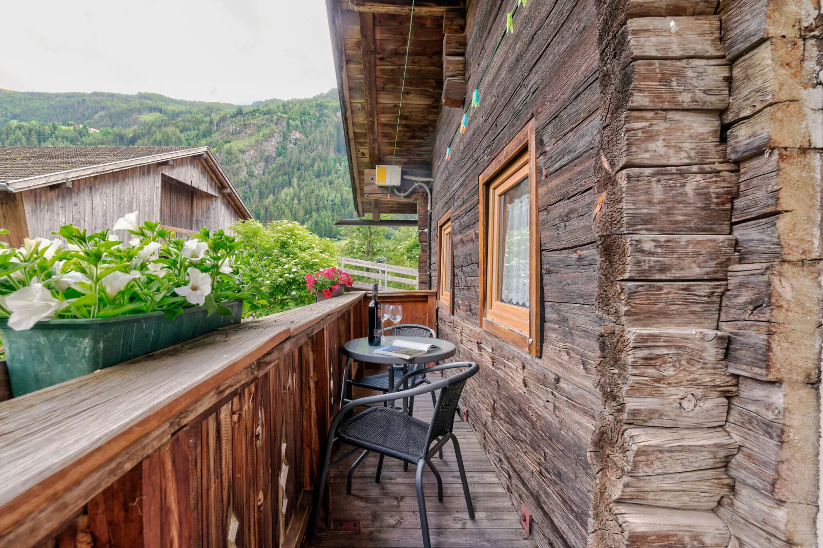 Schmiddle-Terrace balcony