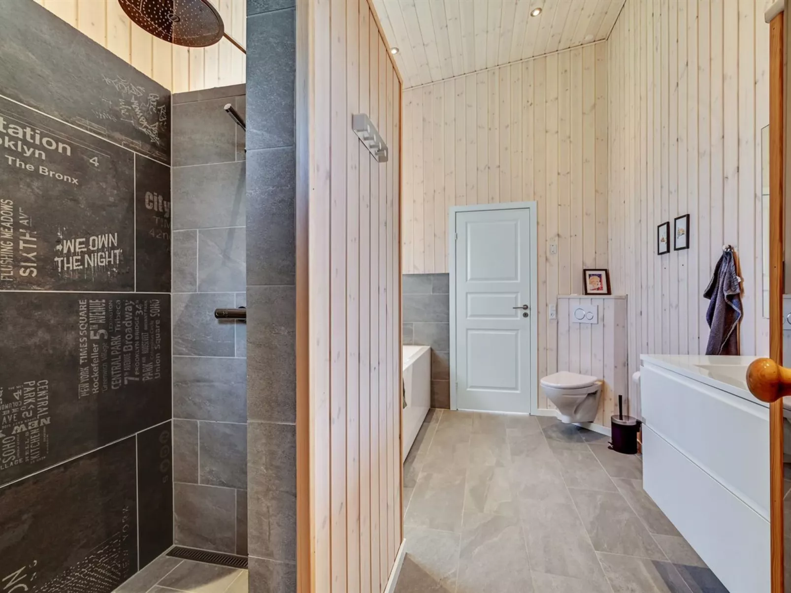 "Ylvi" - 250m from the sea-Inside