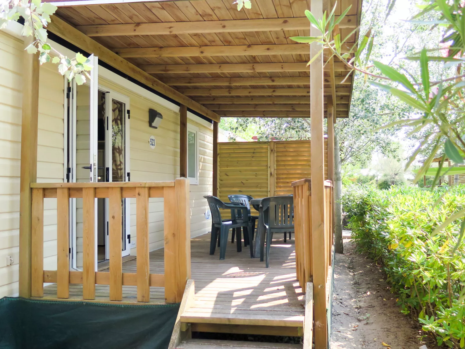 Rosapineta Sud-Draußen