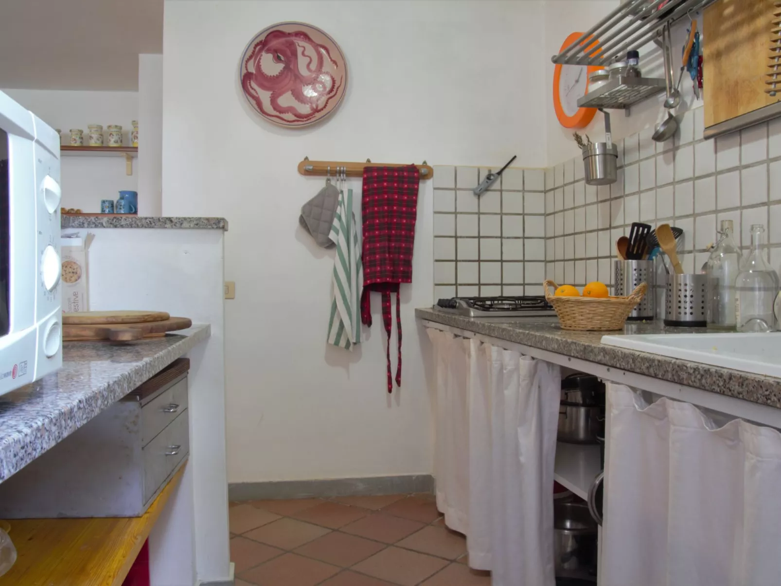 Tondini-Inside