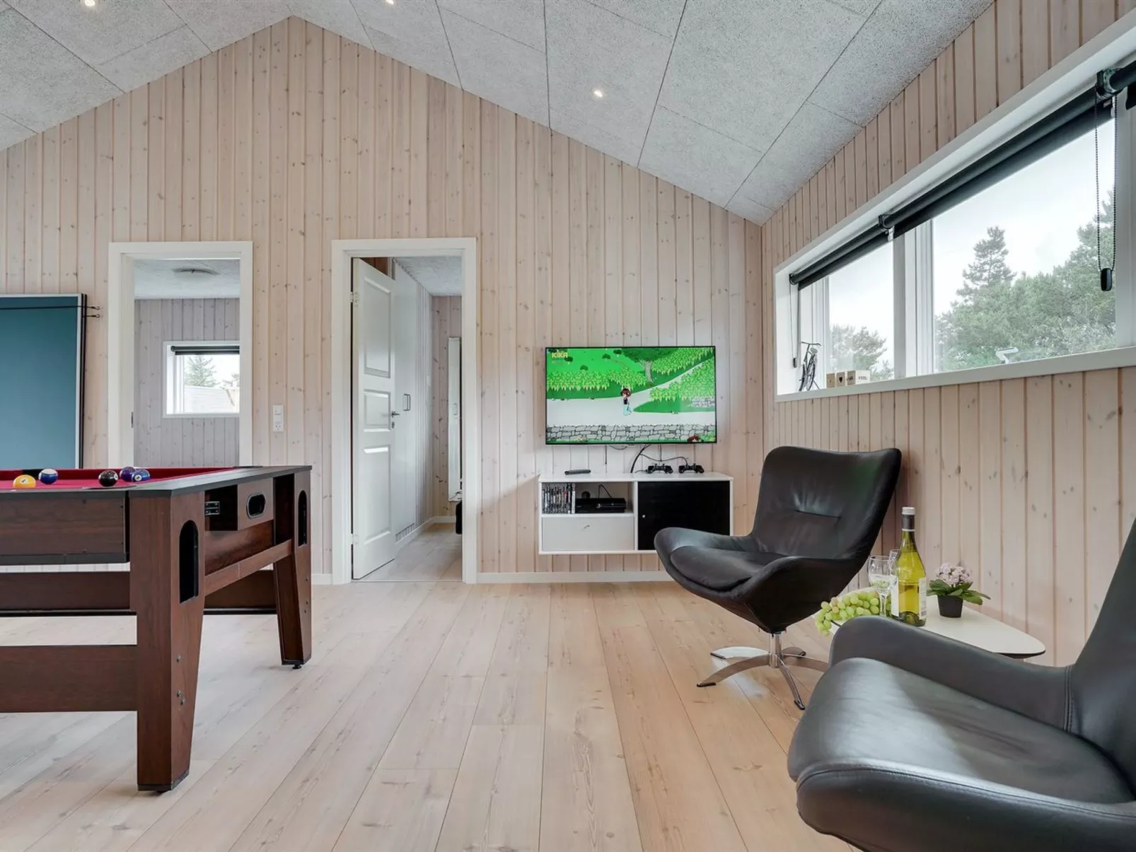 "Fenno" - 900m from the sea-Inside