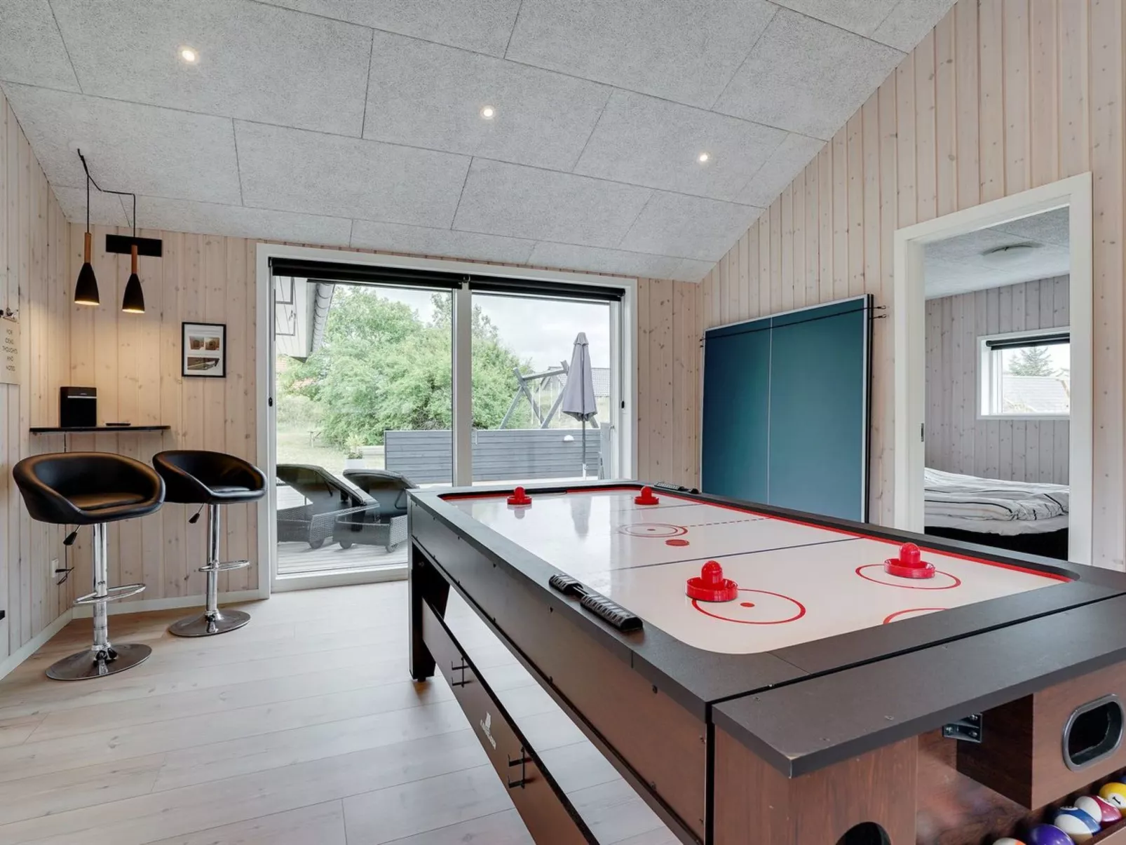 "Fenno" - 900m from the sea-Inside