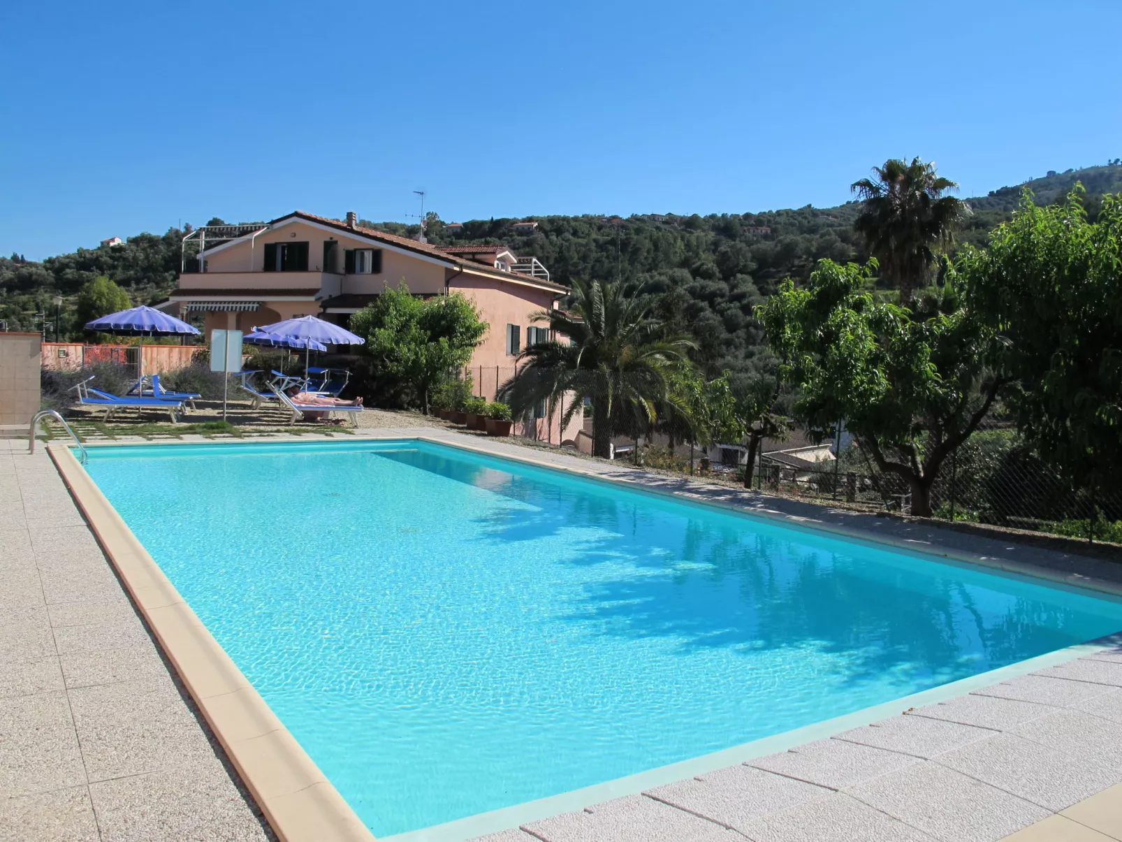 La Colombera-Outside